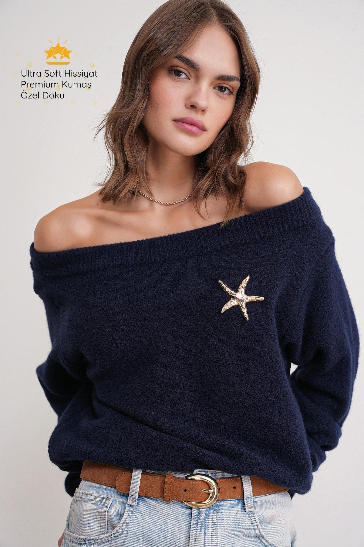 6963 Kadın Kayık Yaka Yün Karışımlı Premium Triko Kazak Lacivert