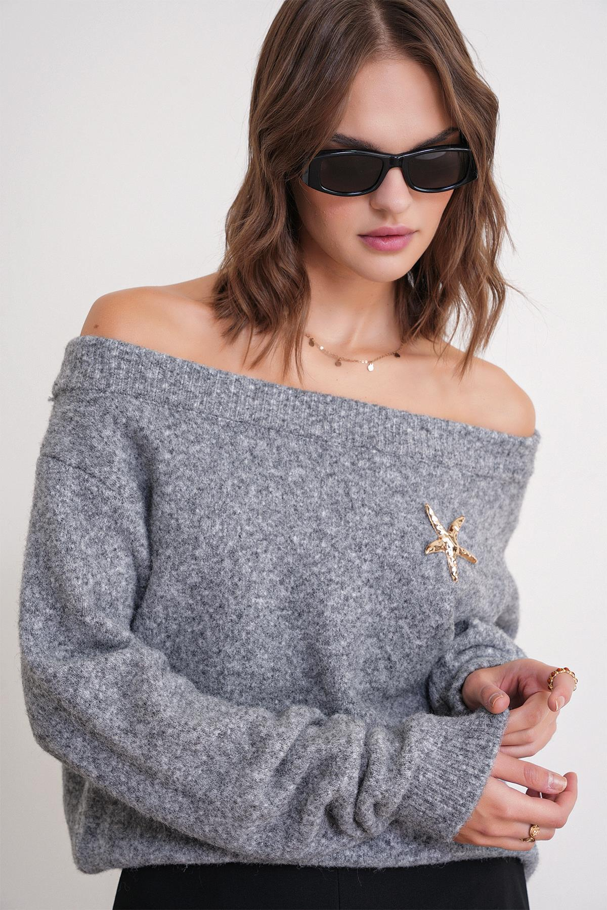 6963 Kadın Kayık Yaka Yün Karışımlı Premium Triko Kazak Gri