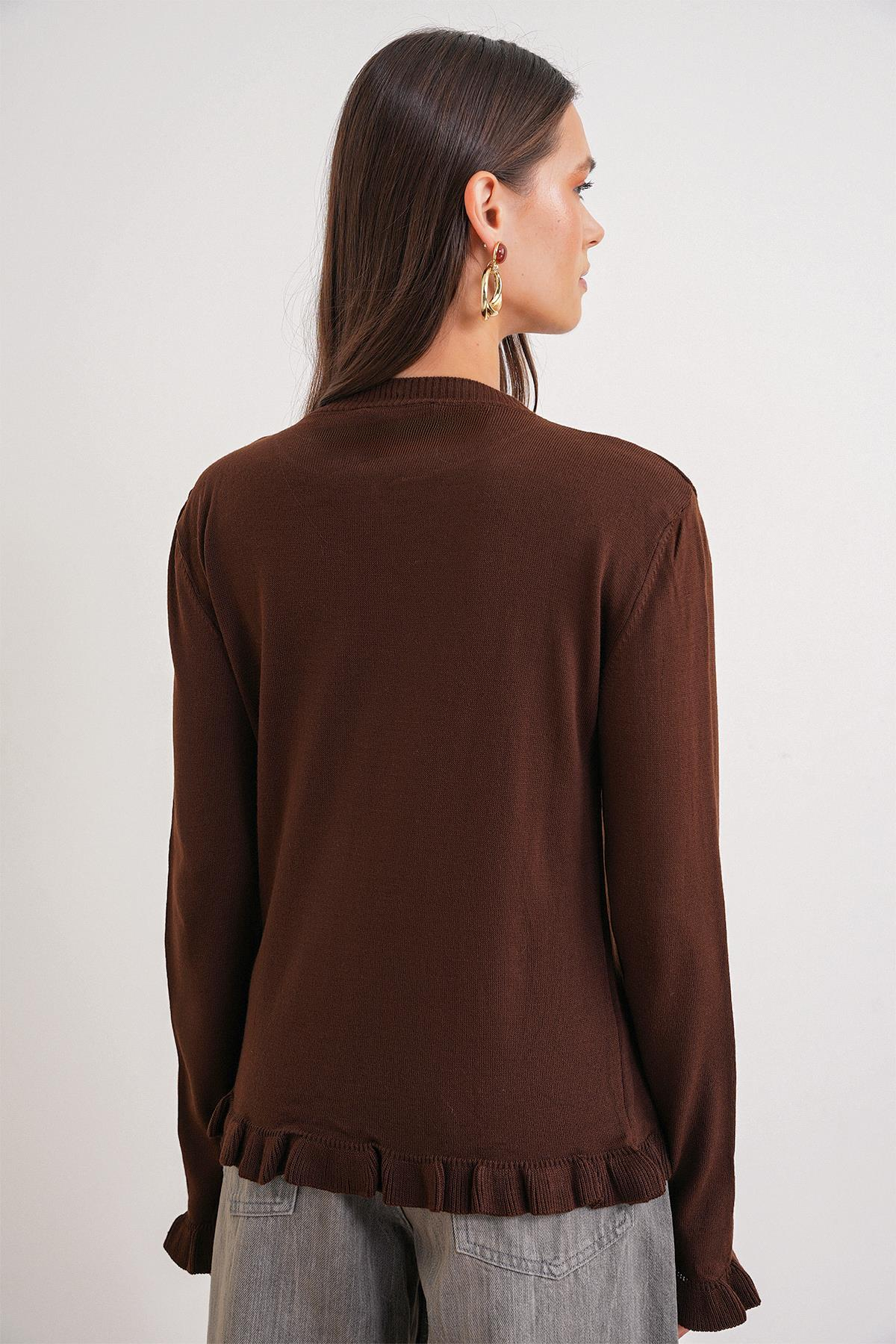 6964 Fırfırlı Düğmeli Hırka Kahve