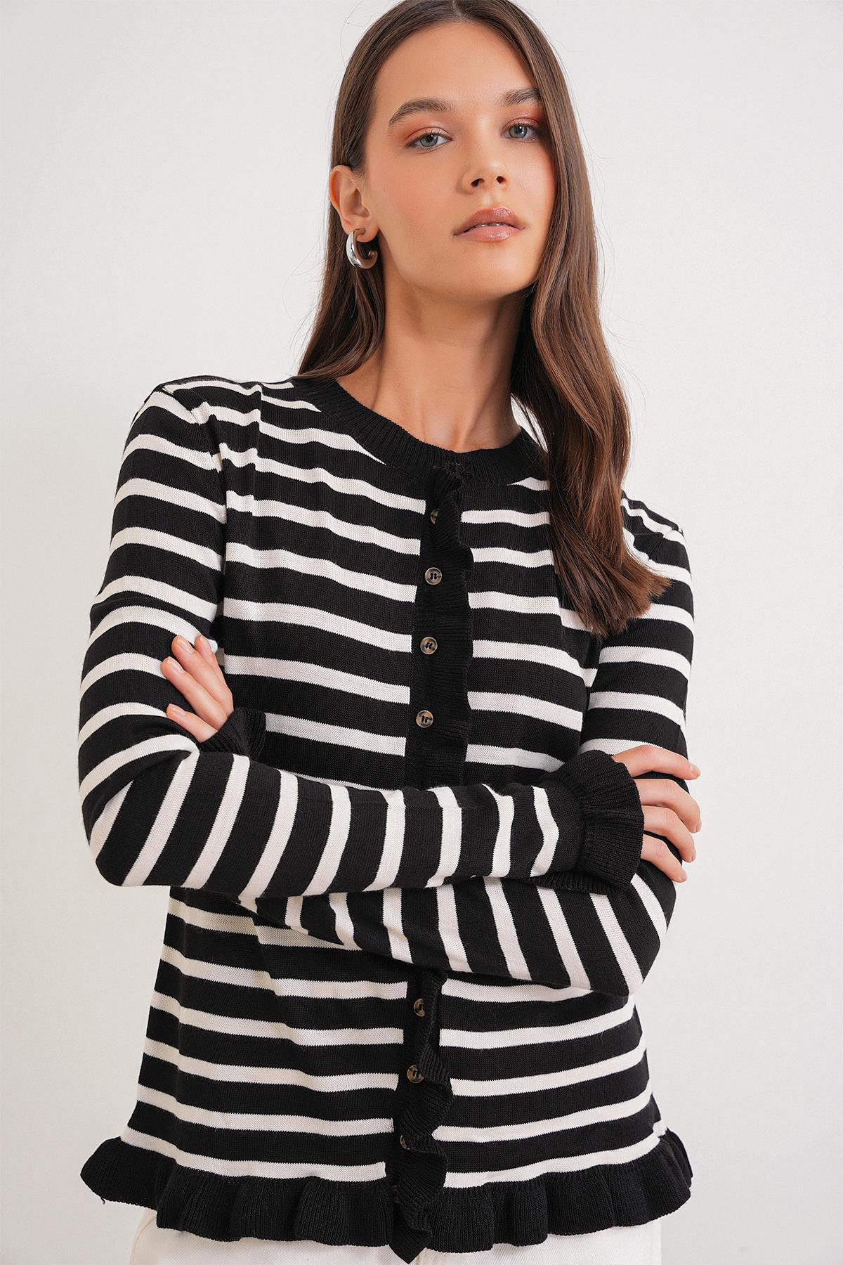 6965 Fırfırlı Çizgili Hırka Siyah