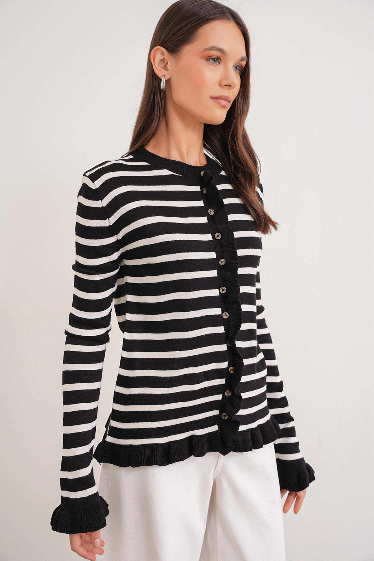 6965 Fırfırlı Çizgili Hırka Siyah