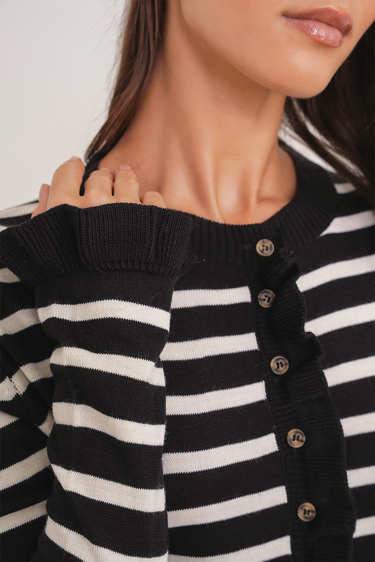 6965 Fırfırlı Çizgili Hırka Siyah