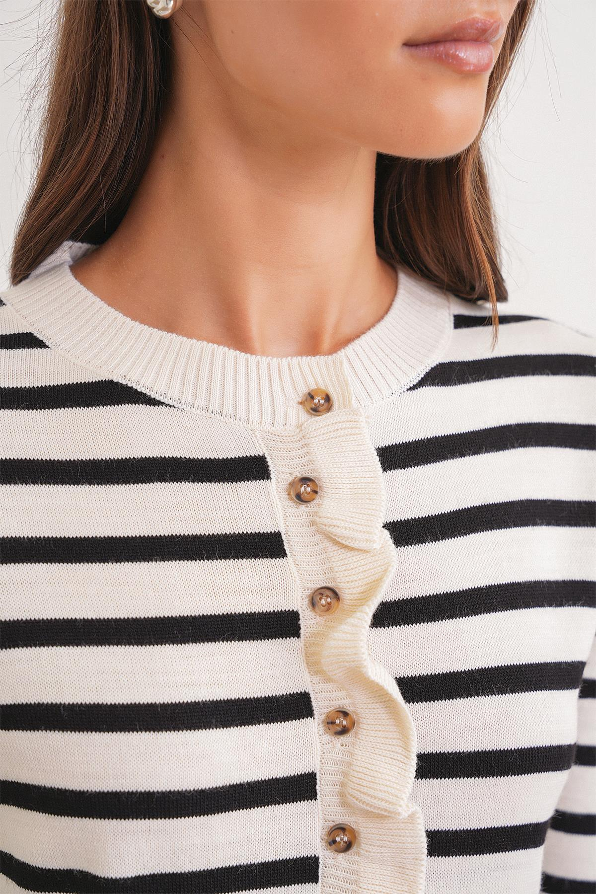 6965 Kadın Fırfır Detaylı Çizgili Triko Hırka Naturel