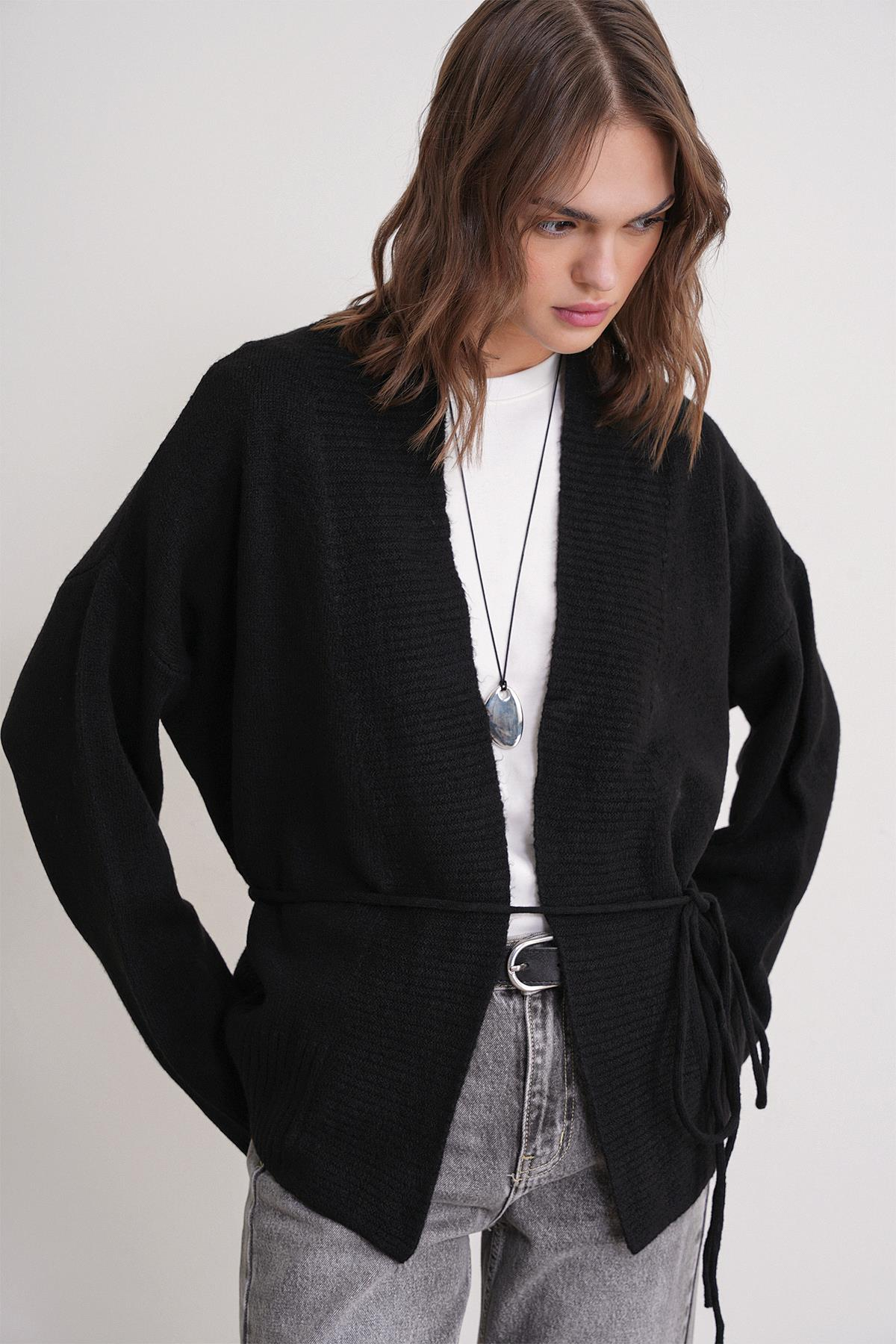 6966 Kadın V Yaka İp Bağlamalı Triko Hırka Siyah