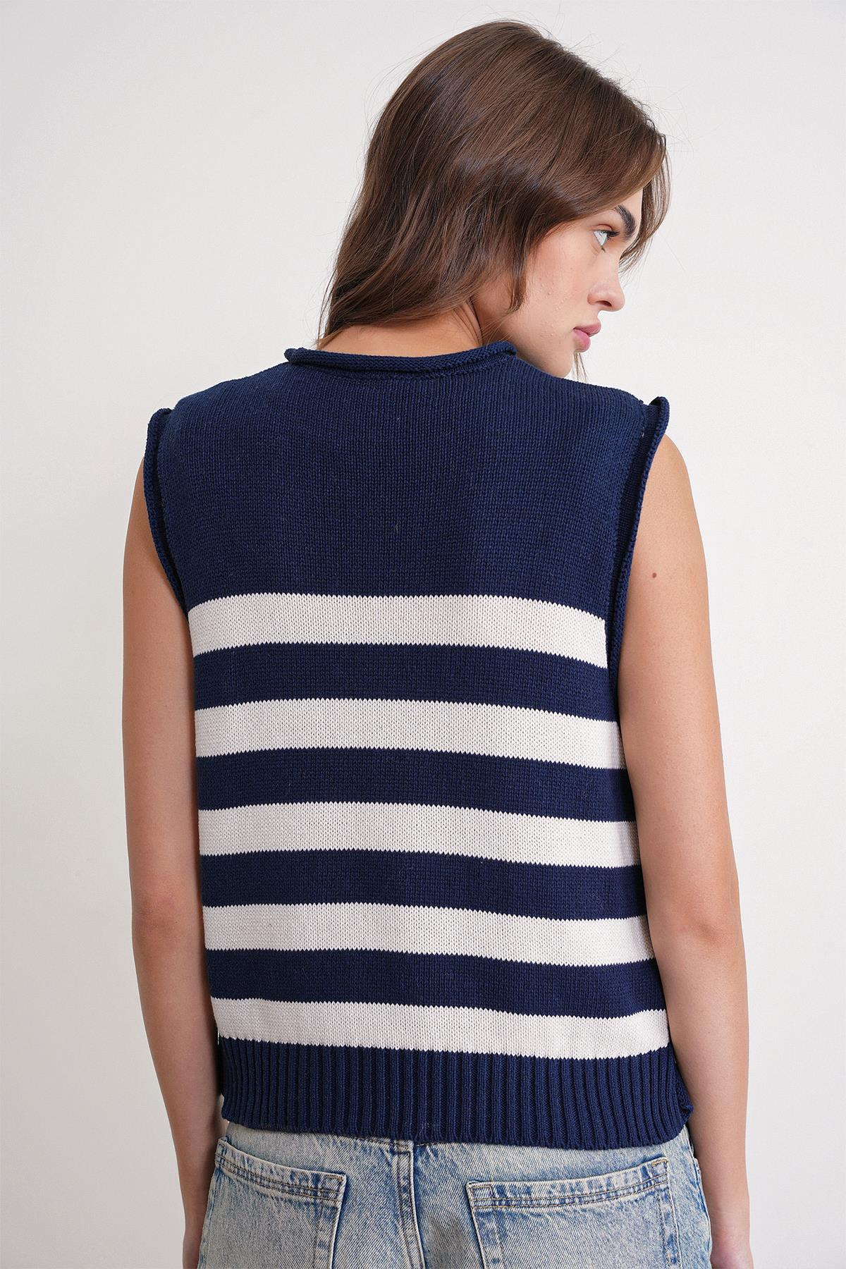 6969 Kadın Yan Düğmeli Triko Top Lacivert Naturel