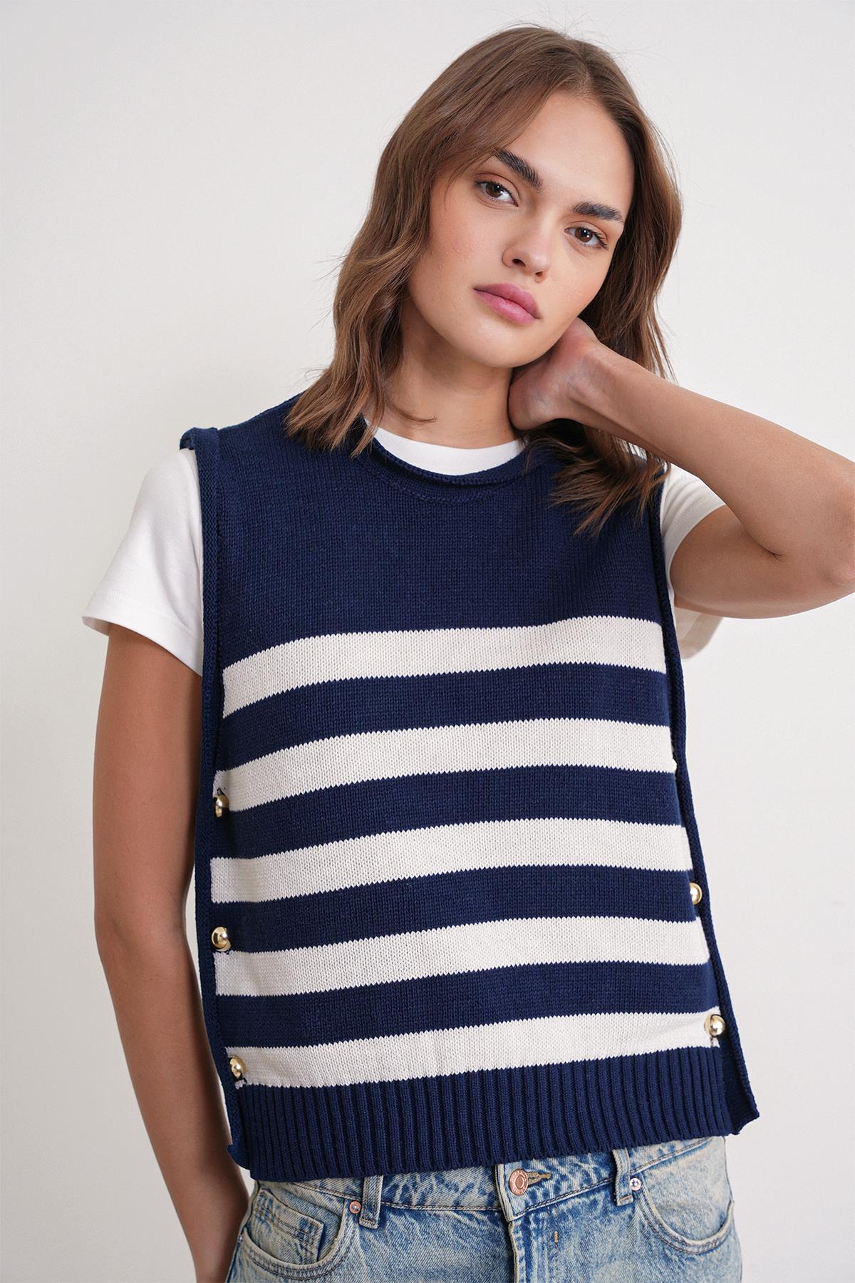 6969 Kadın Yan Düğmeli Triko Top Lacivert Naturel