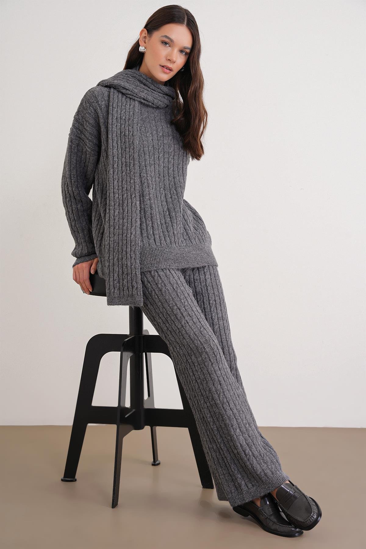 6970 Kadın Saç Örgülü Takım Antrasit