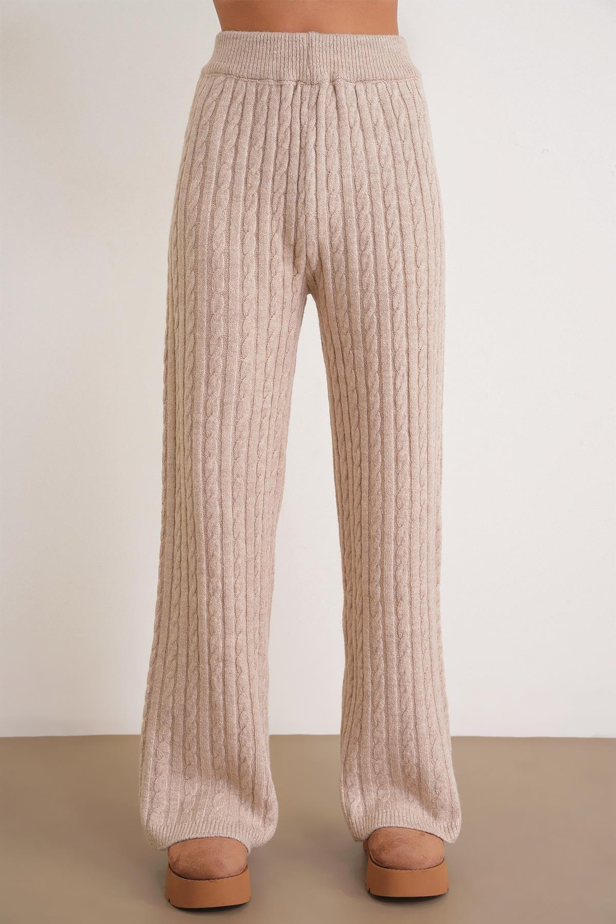 6970 Kadın Saç Örgülü Takım Bej