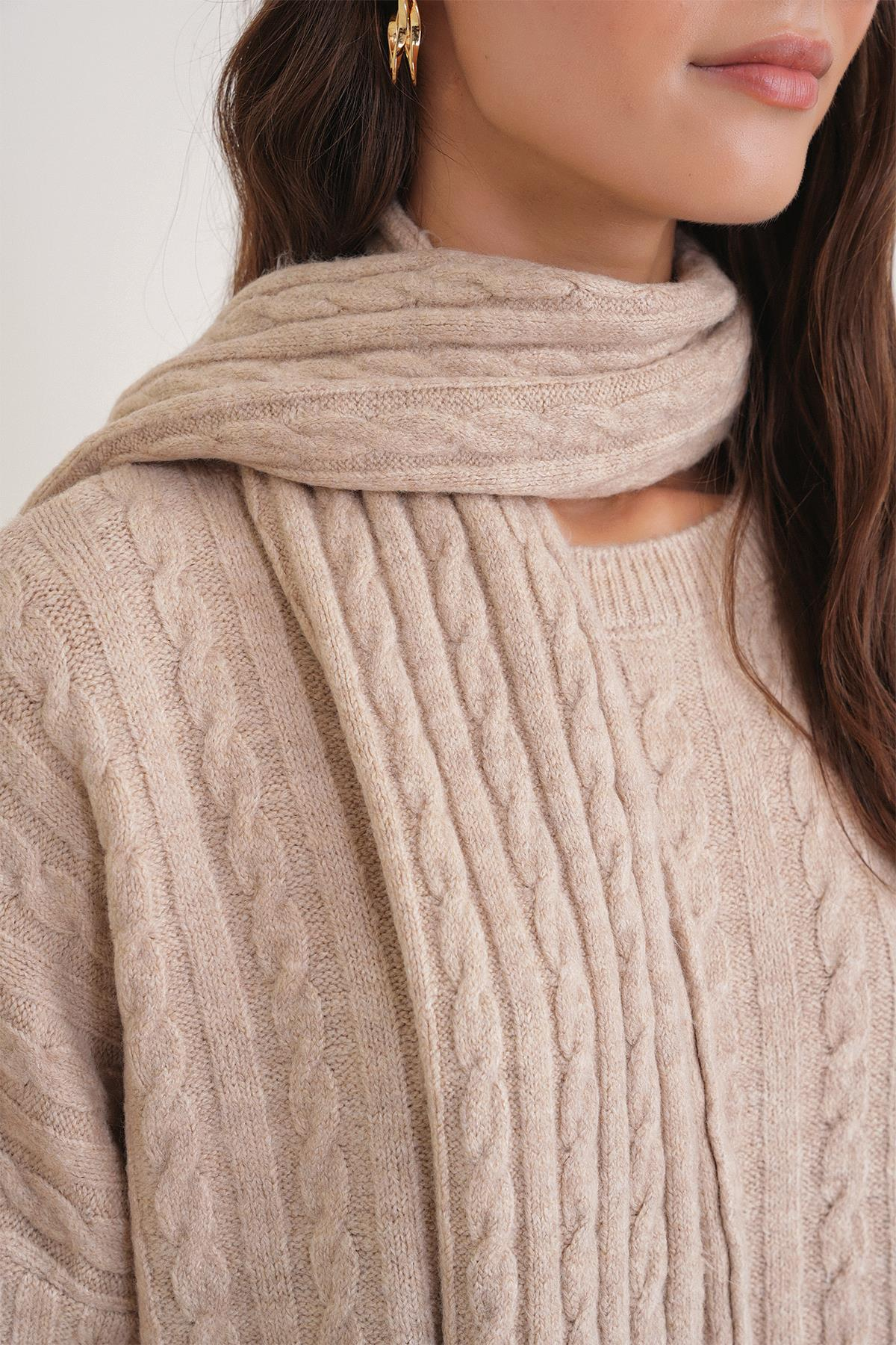 6970 Kadın Saç Örgülü Takım Bej