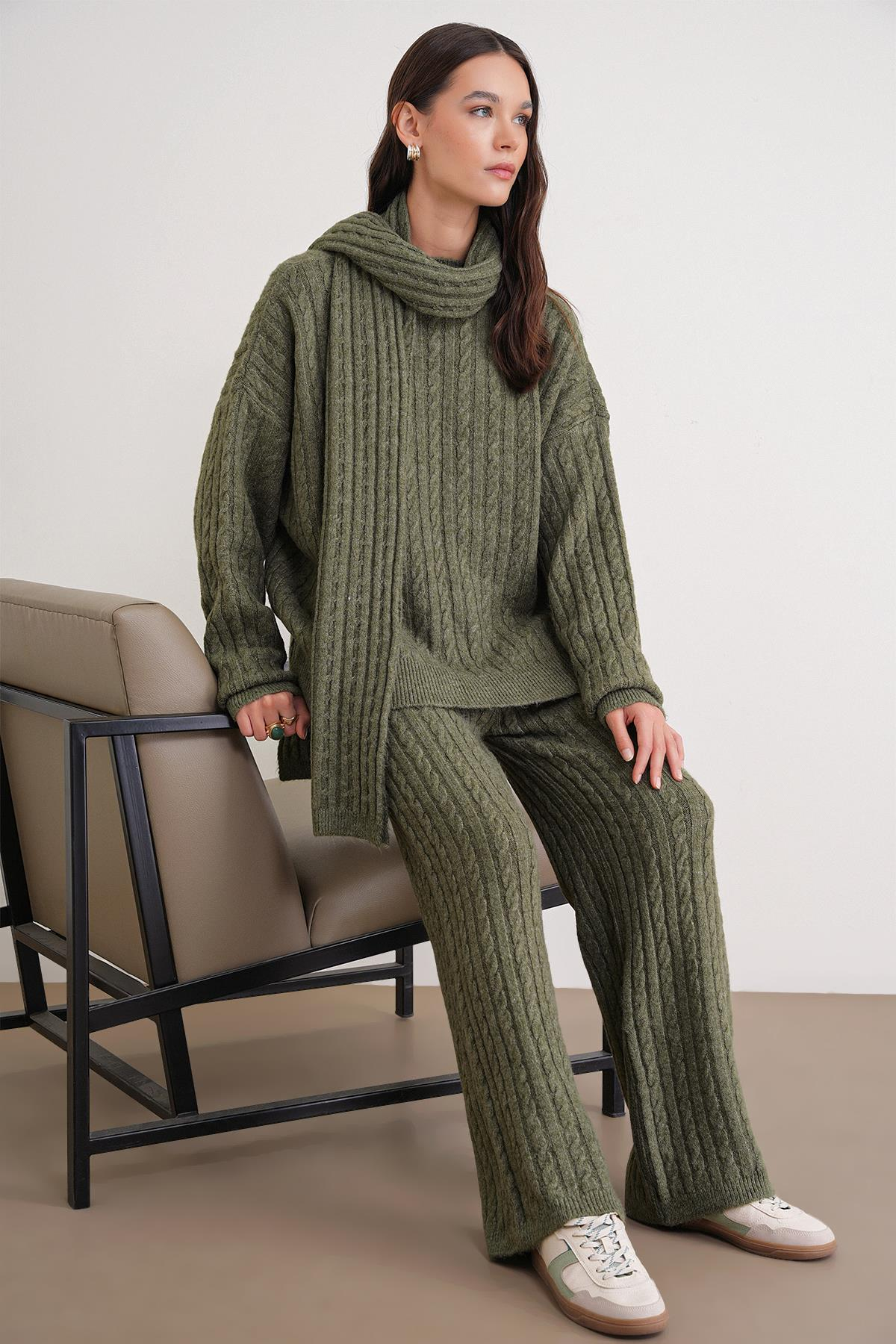 6970 Kadın Saç Örgülü Takım Haki