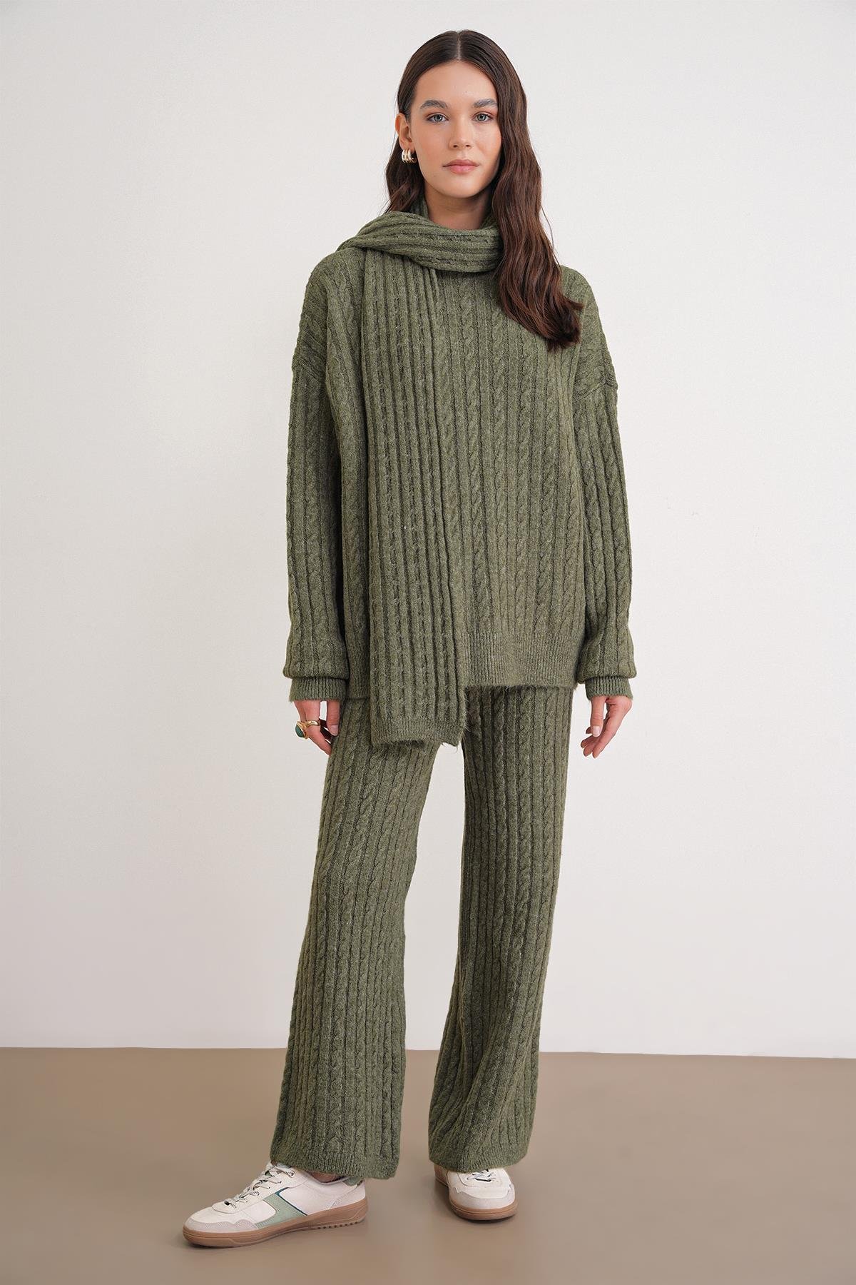6970 Kadın Saç Örgülü Takım Haki