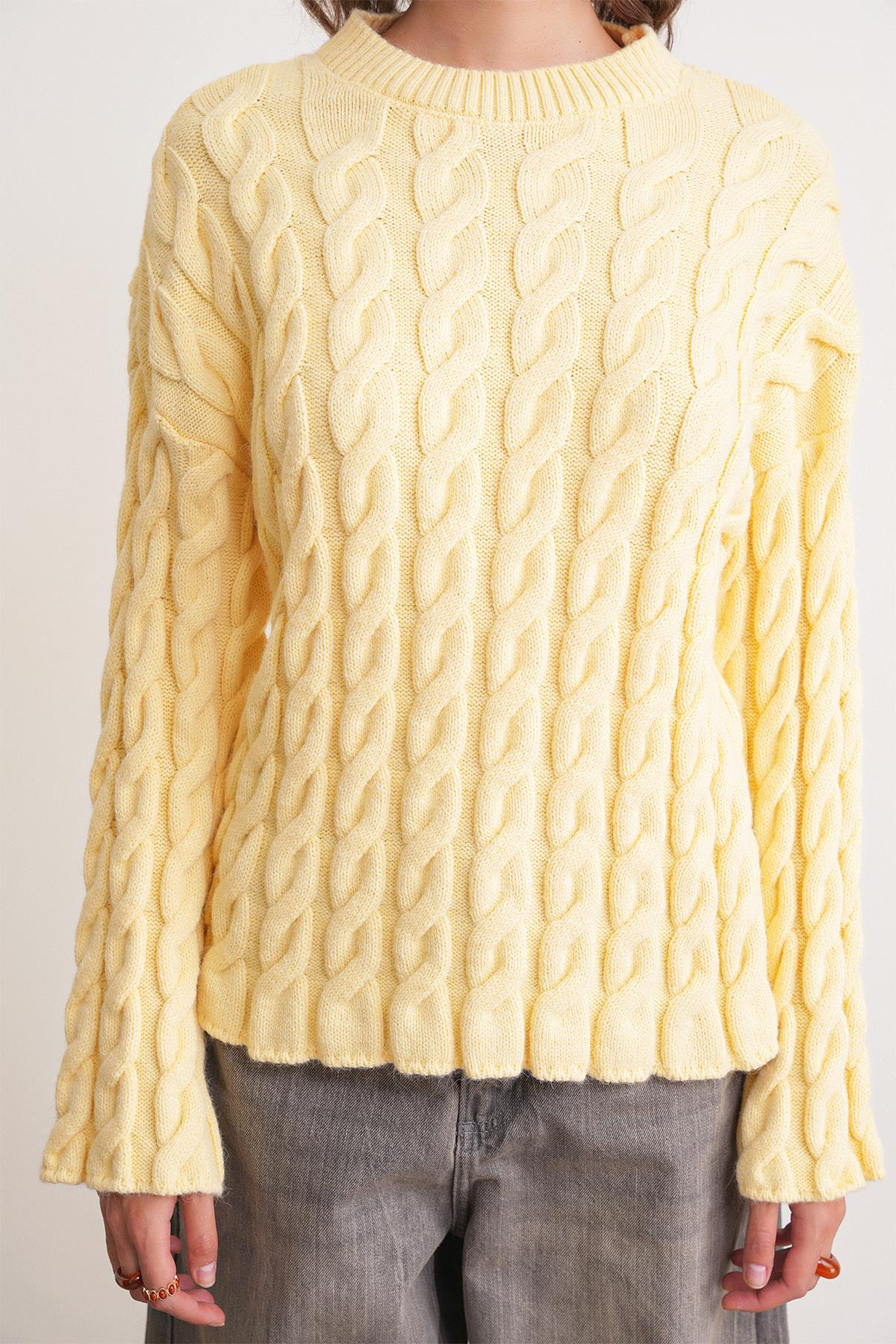 6973 Kadın Saç Örgülü Regular Basic Triko Kazak Pastel Sarısı