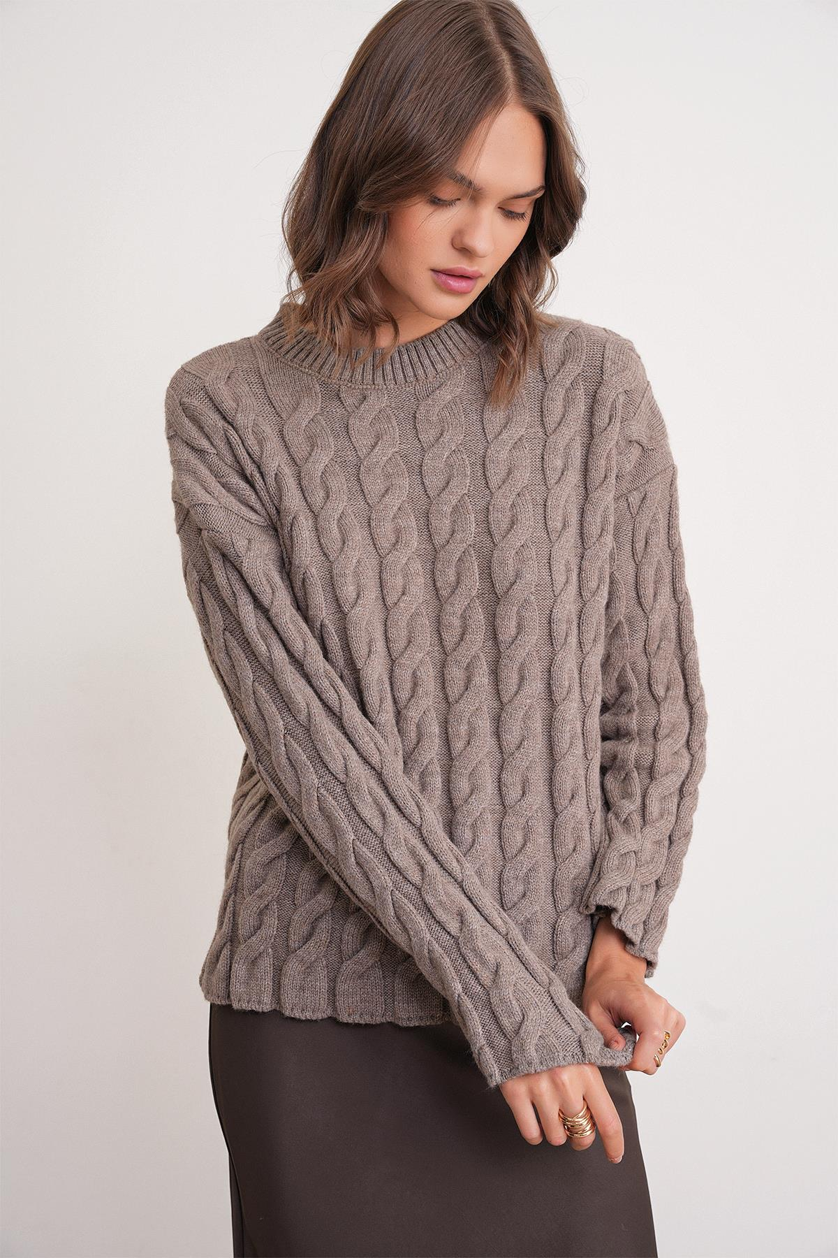 6973 Kadın Saç Örgülü Regular Basic Triko Kazak Toprak