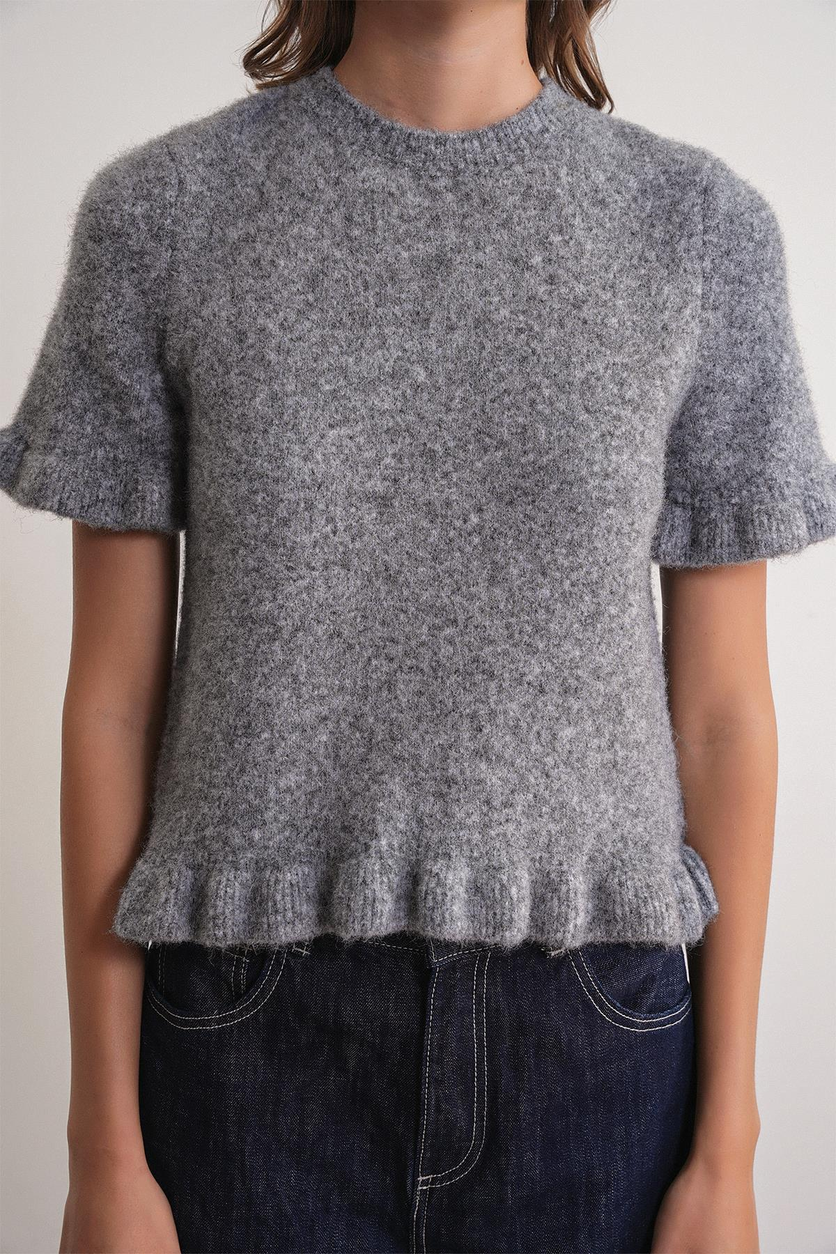 6974 Kadın Triko Fırfırlı Kısa Kol Kazak Koyu Gri