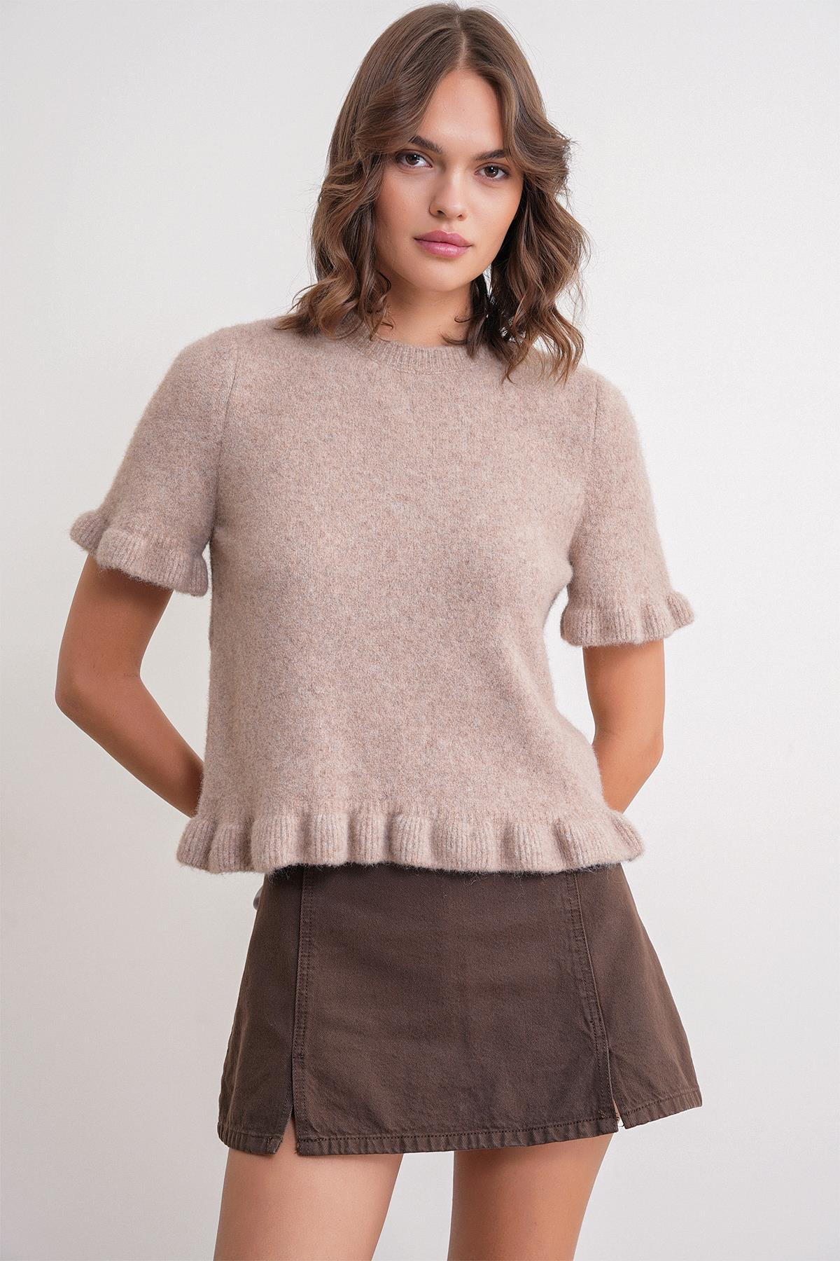 6974 Kadın Triko Fırfırlı Kısa Kol Kazak Vizon Marn