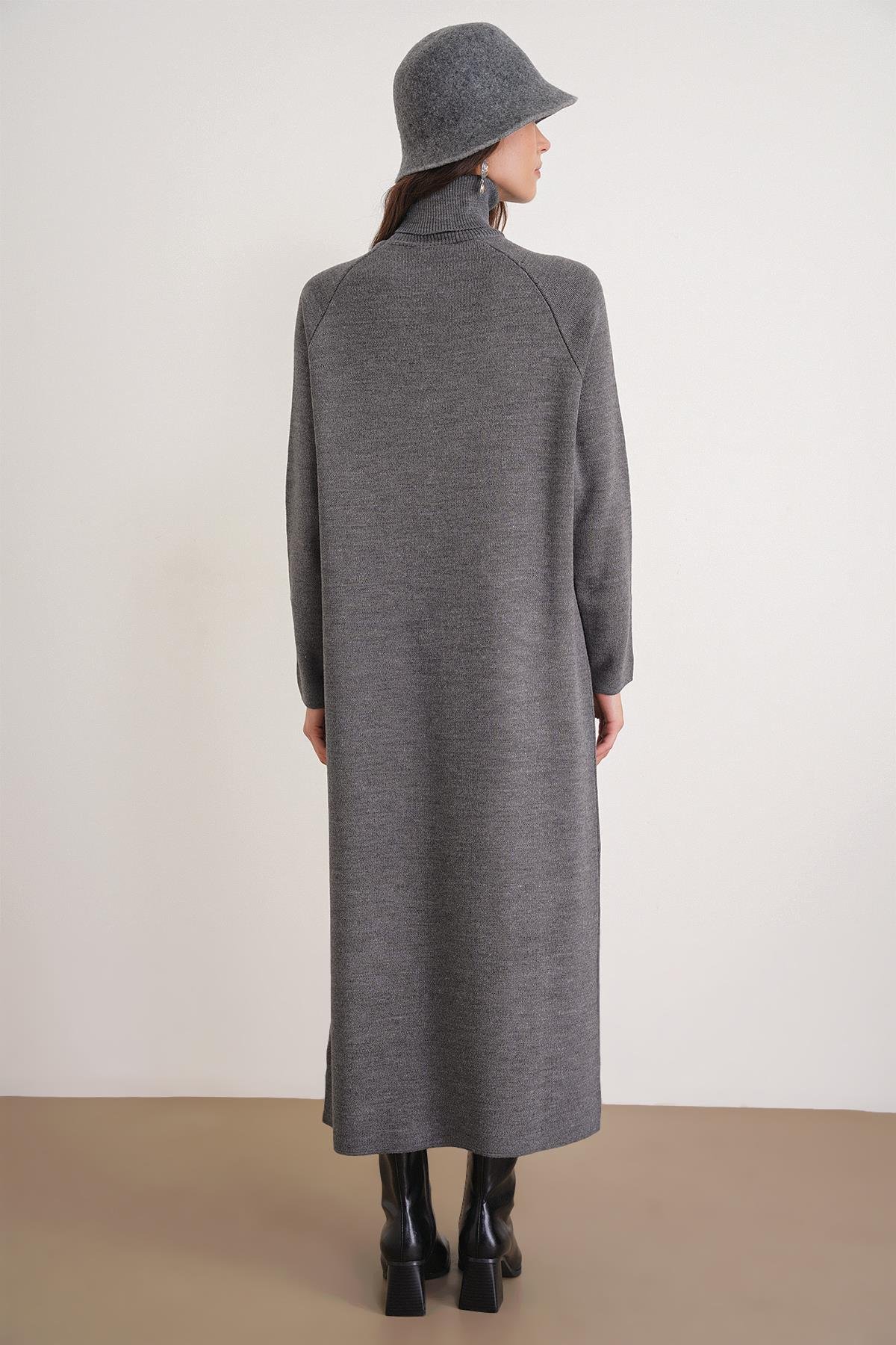 6980 Kadın Dik Yaka Oversize Triko Elbise Antrasit