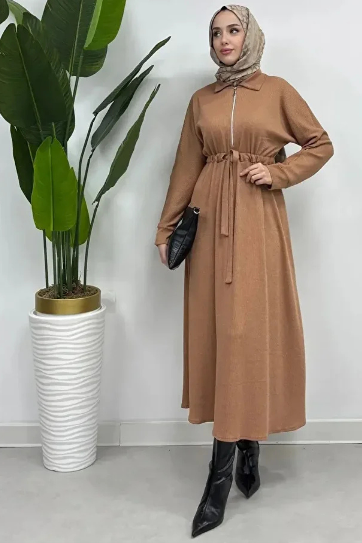 Fitilli Örme Kumaş Fermuar Detaylı Tesettür Elbise-Camel