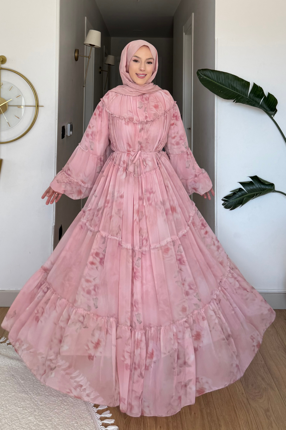 Moran Çiçek Desenli Şifon Kumaş Astarlı Tesettür Elbise- Pembe Standart Beden (36-42 Uyumlu)