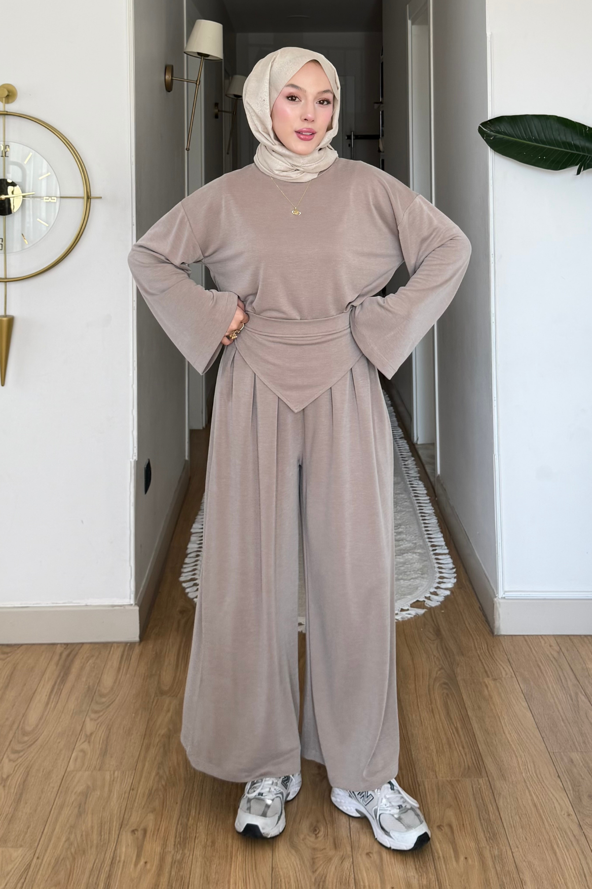 Ruby Pike orijinal Modal Kumaş Parçalı Pantolon- Tunik Tesettür Takım- Bej