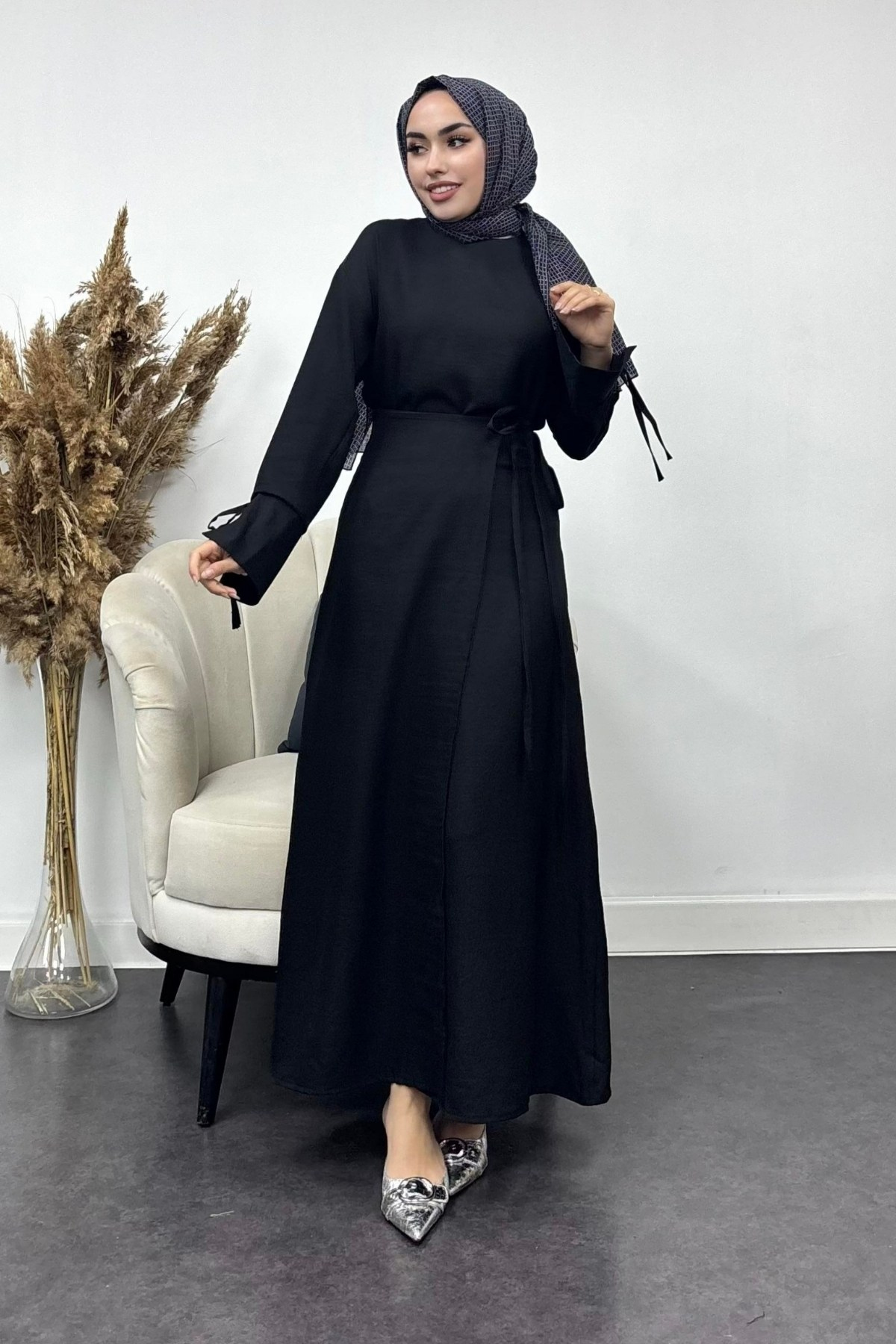 Sofya Keten Eteği Bağlamalı Takım-Siyah