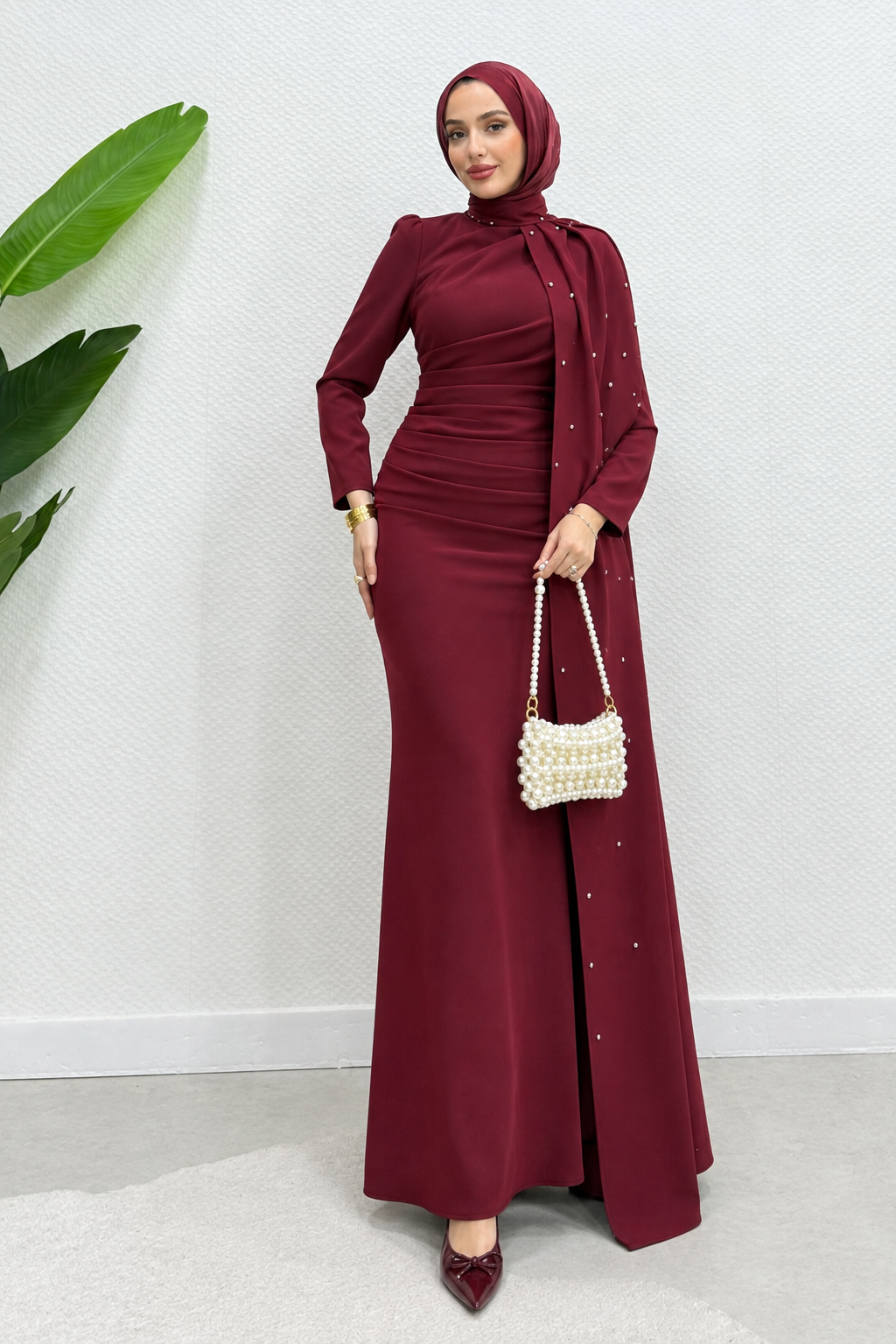 Yade Krep Kumaş Pelerinli Taşlı Tesettür Abiye- Bordo