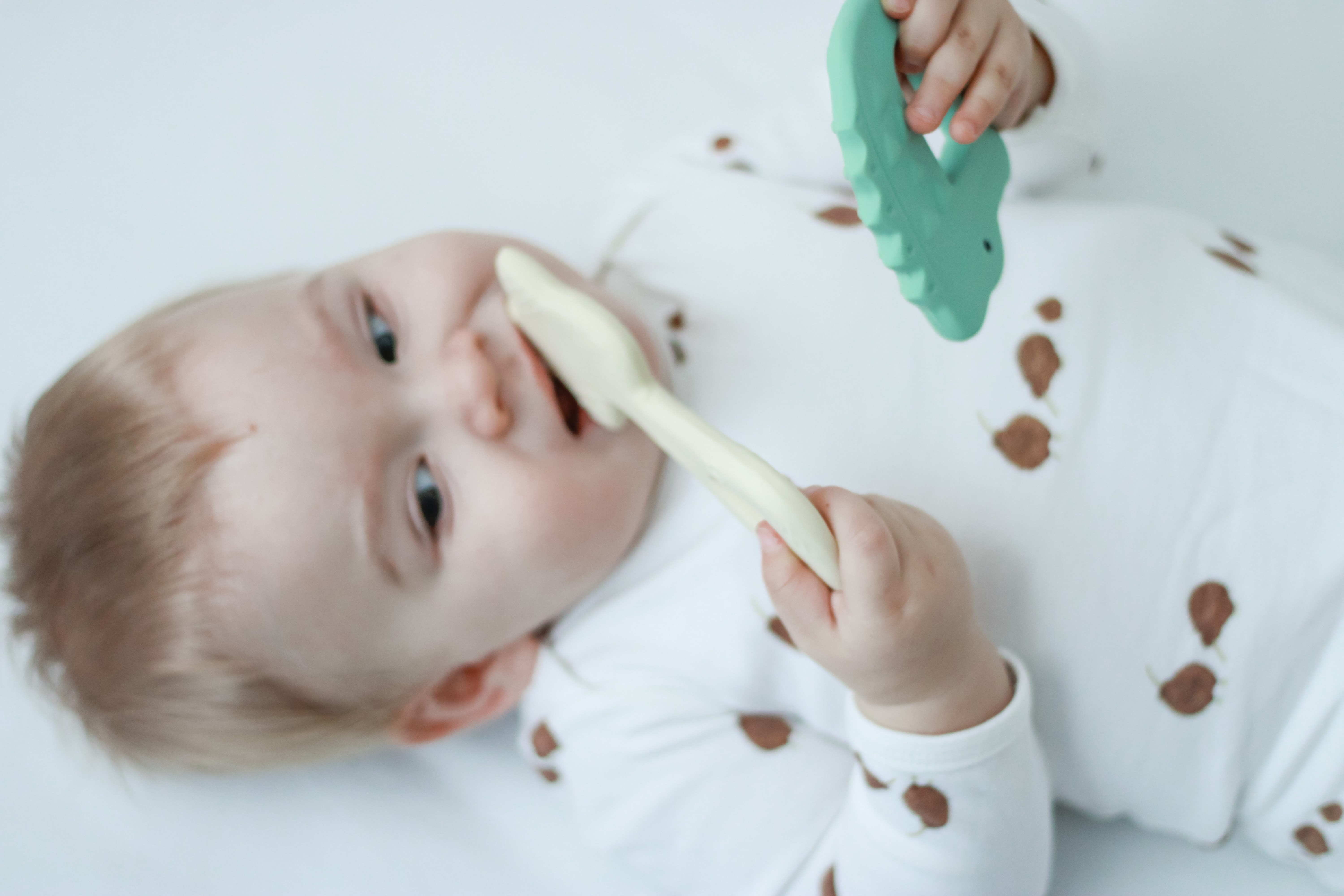 BIBS Tikiri Doğal Kauçuk Diş Kaşıyıcı - Giraffe STD