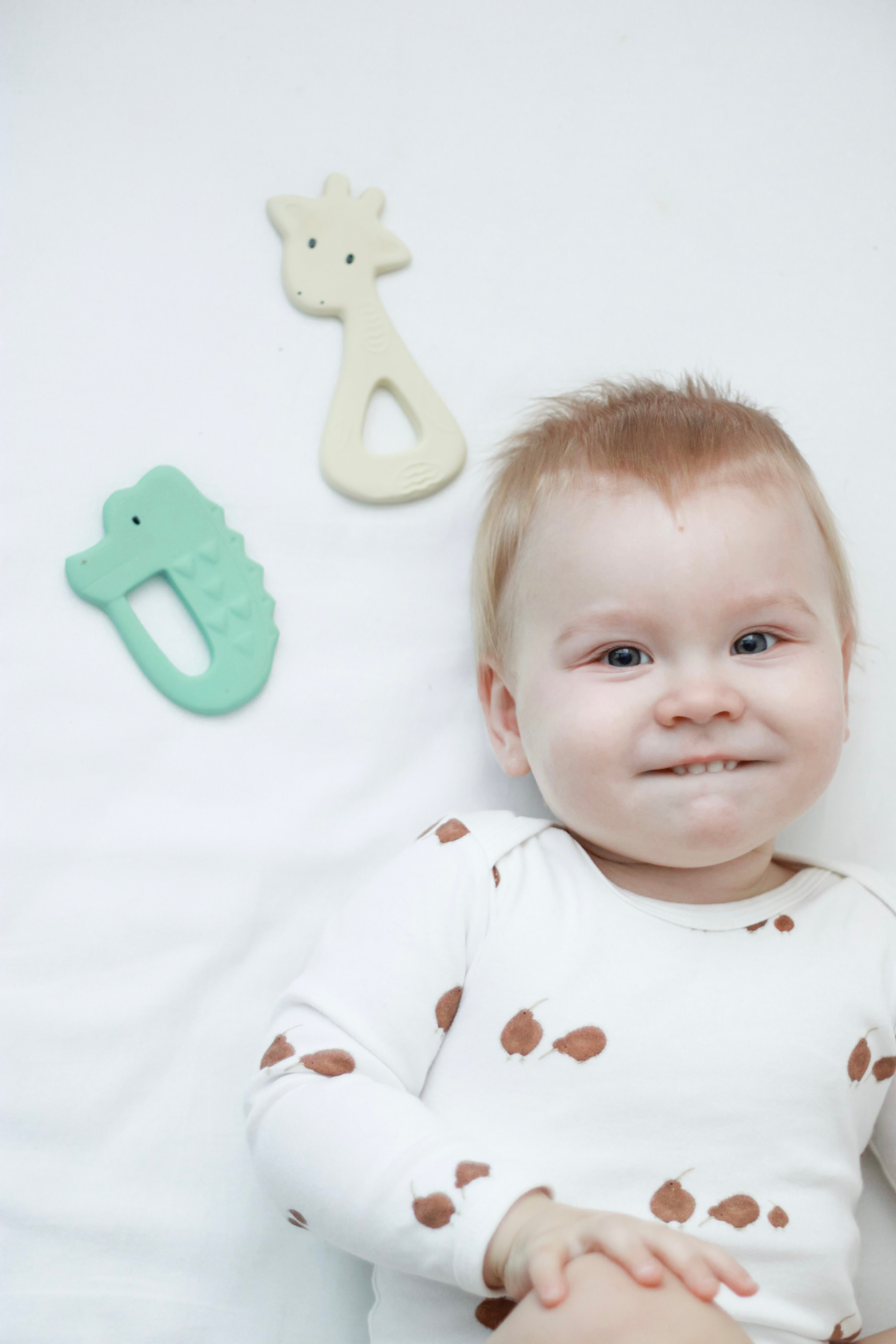 BIBS Tikiri Doğal Kauçuk Diş Kaşıyıcı - Giraffe STD