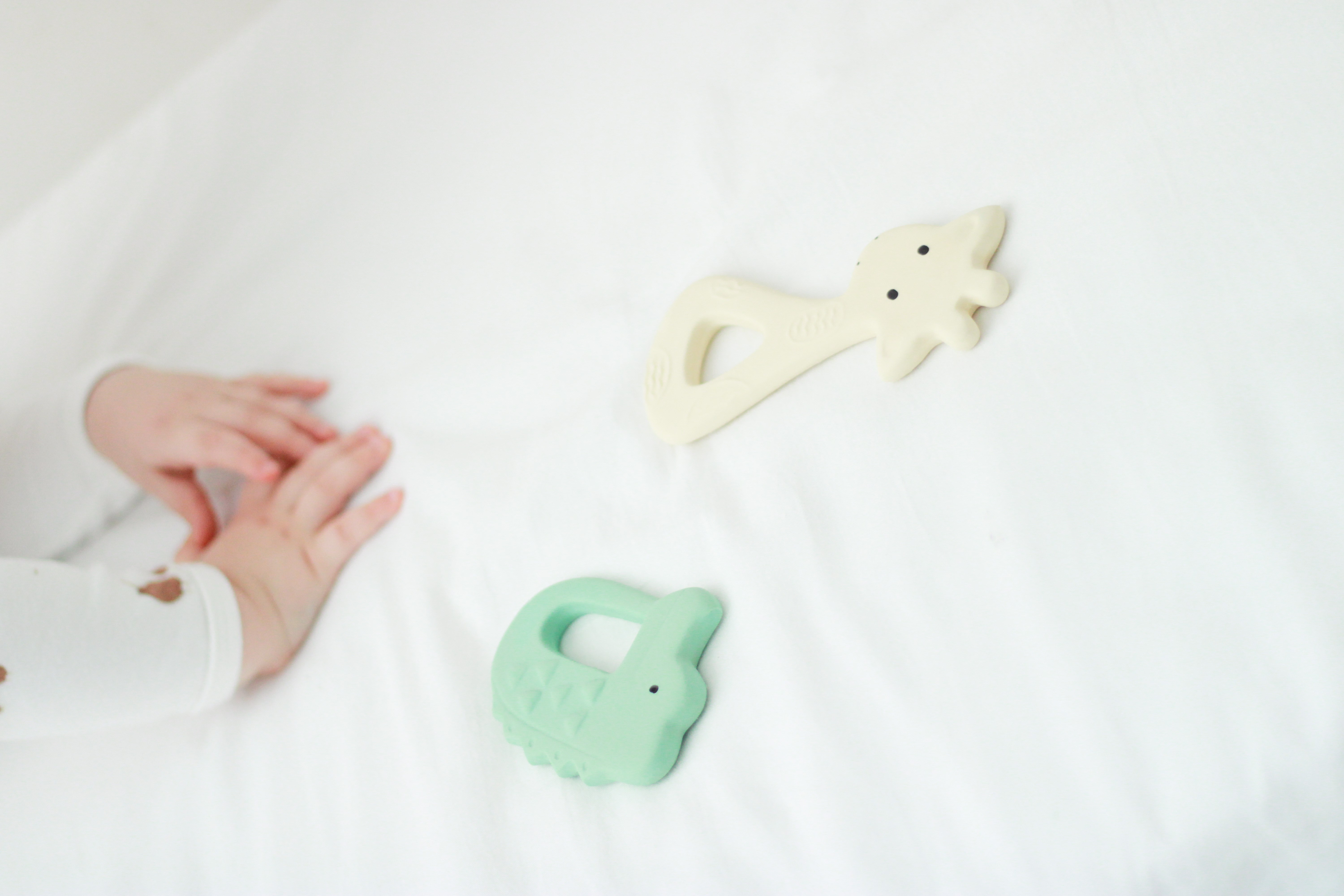 BIBS Tikiri Doğal Kauçuk Diş Kaşıyıcı - Giraffe STD