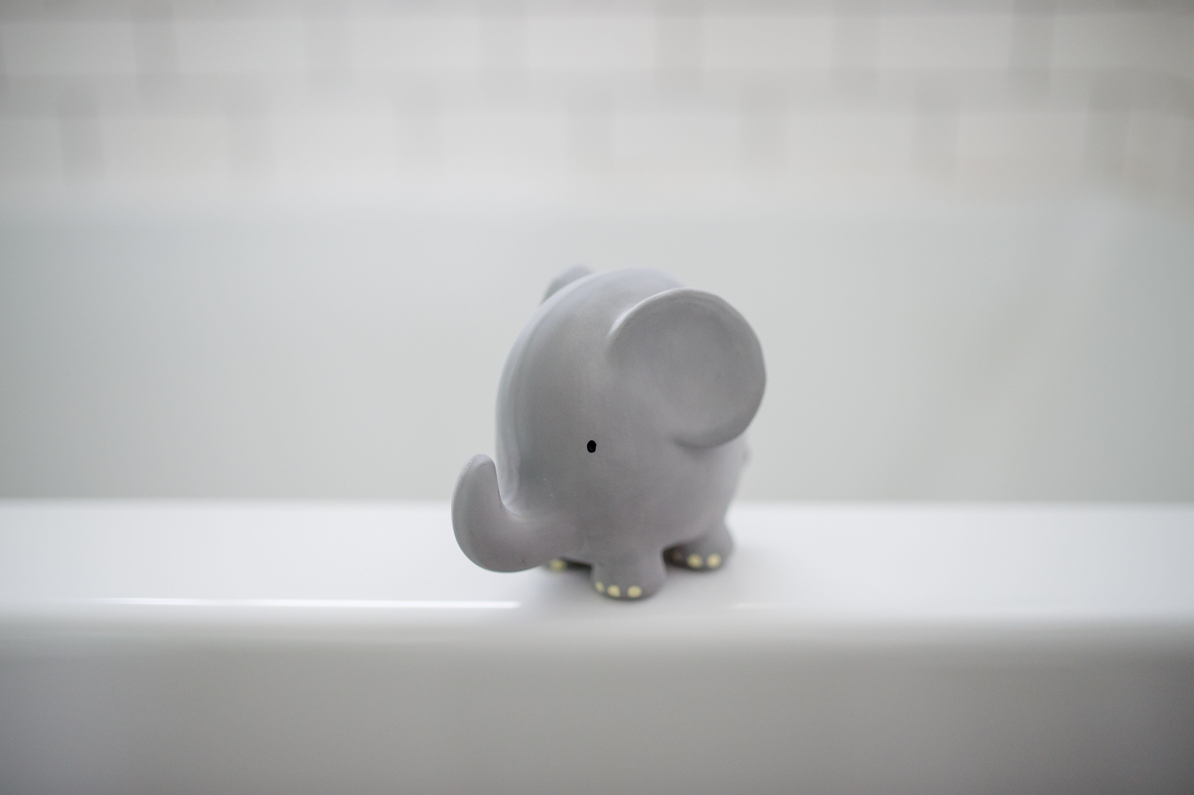BIBS Tikiri Doğal Kauçuk Diş Kaşıyıcılı Oyuncak - Elephant STD