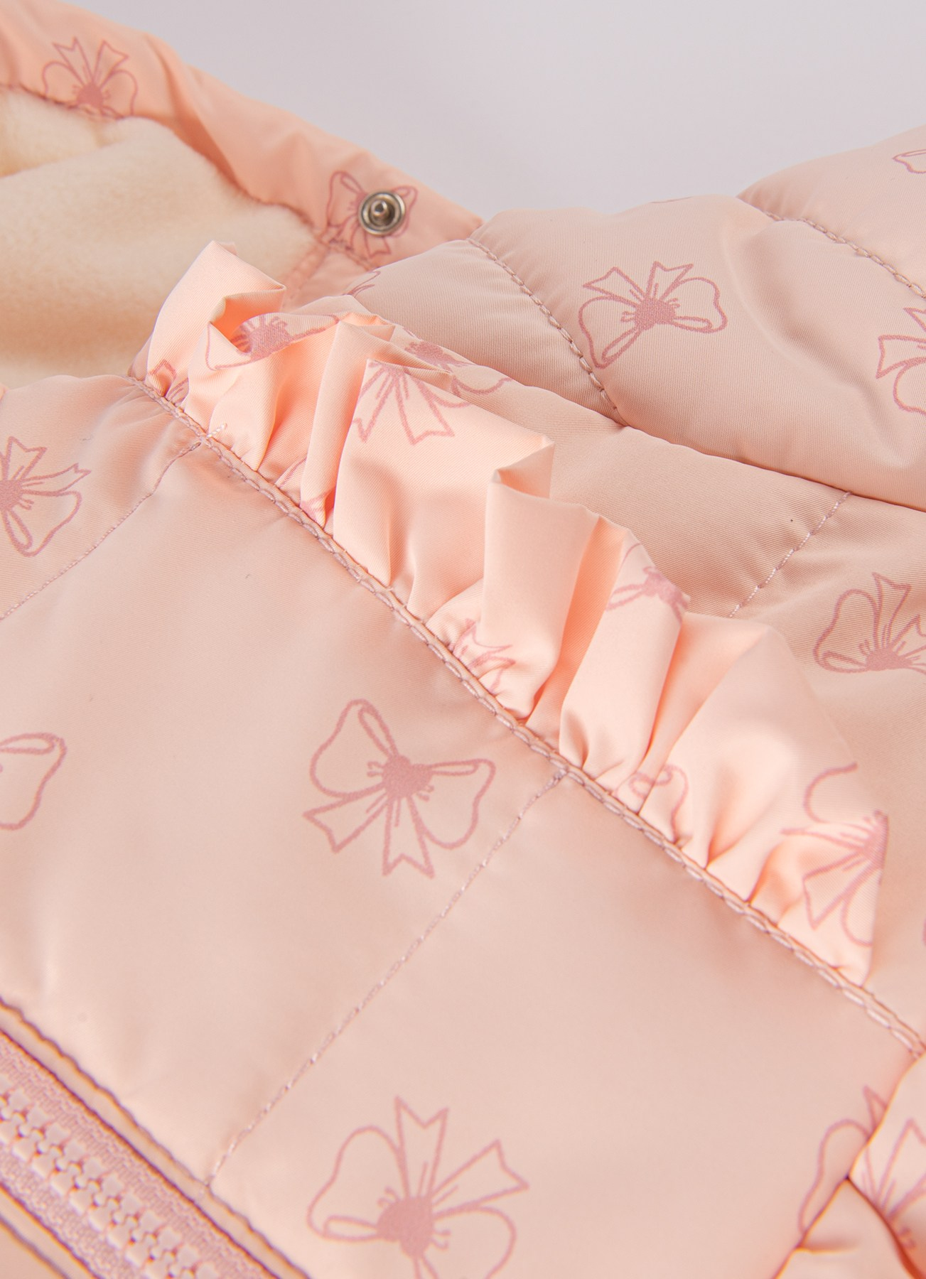 Emily Mont Pembe