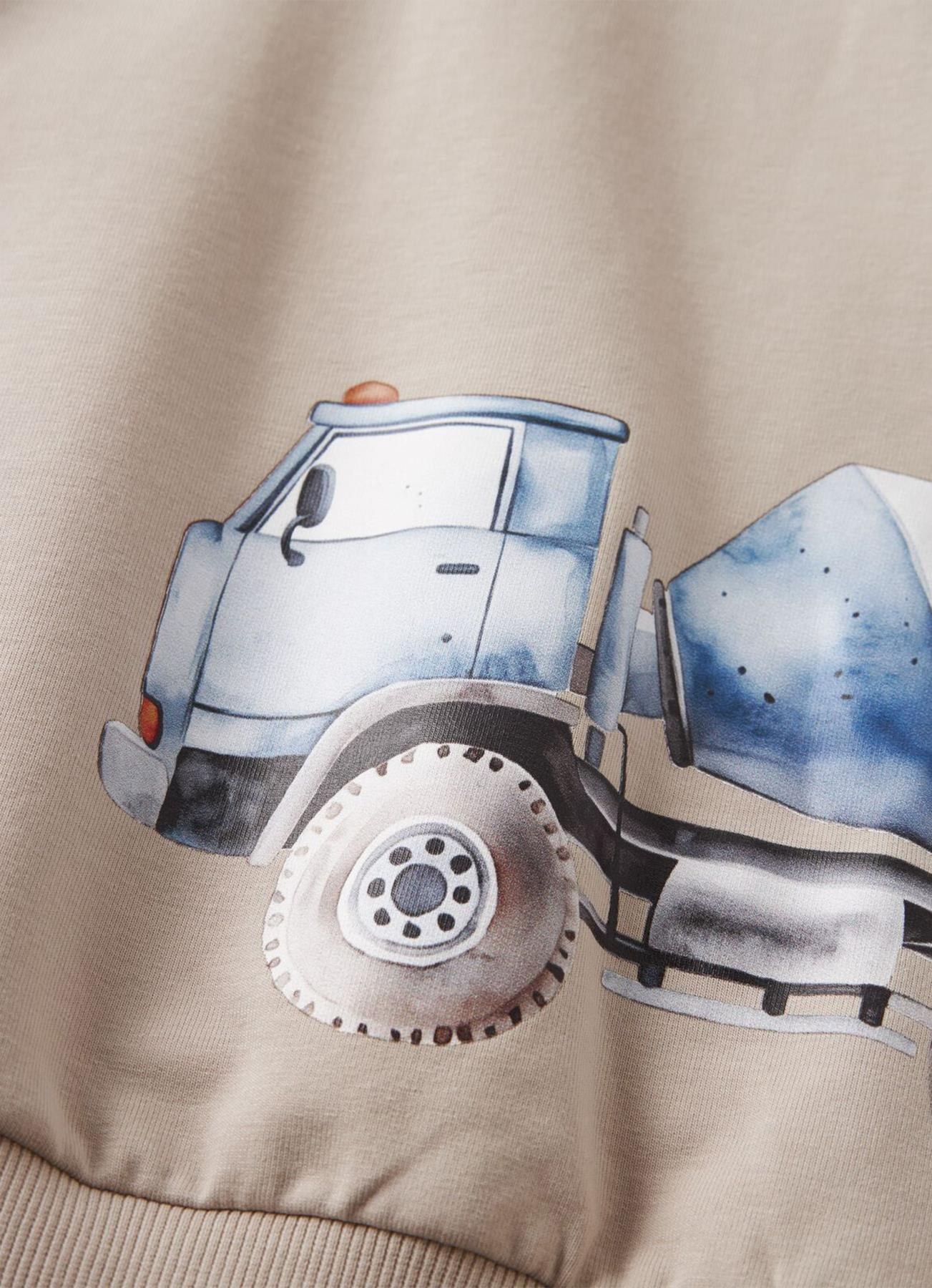 EŞOFMAN ÜSTÜ KREM