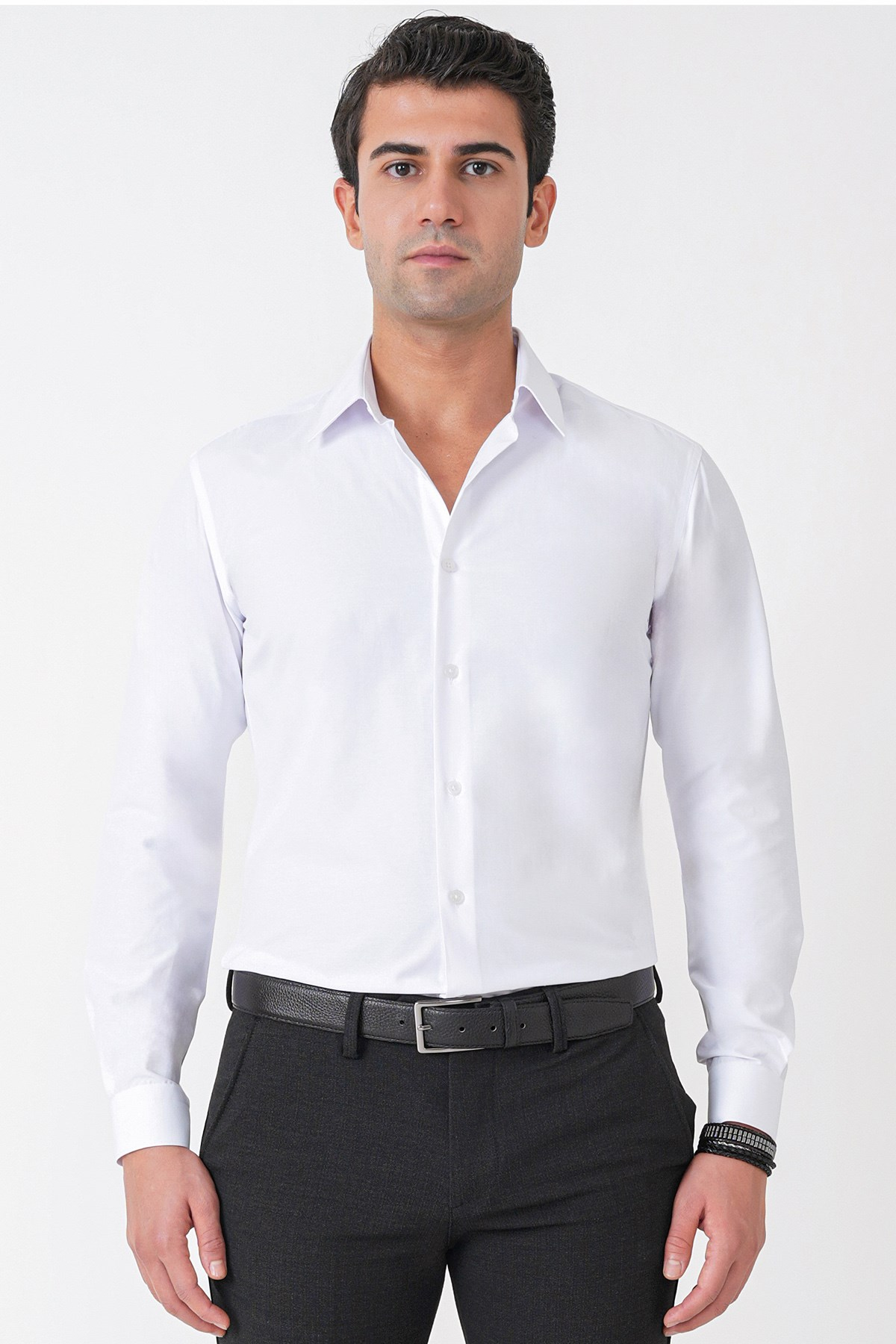 Beyaz %100 Pamuklu Nefes Alabilir Kolay Ütülenebilir Uzun Kollu Slim Fit Gömlek GK 766