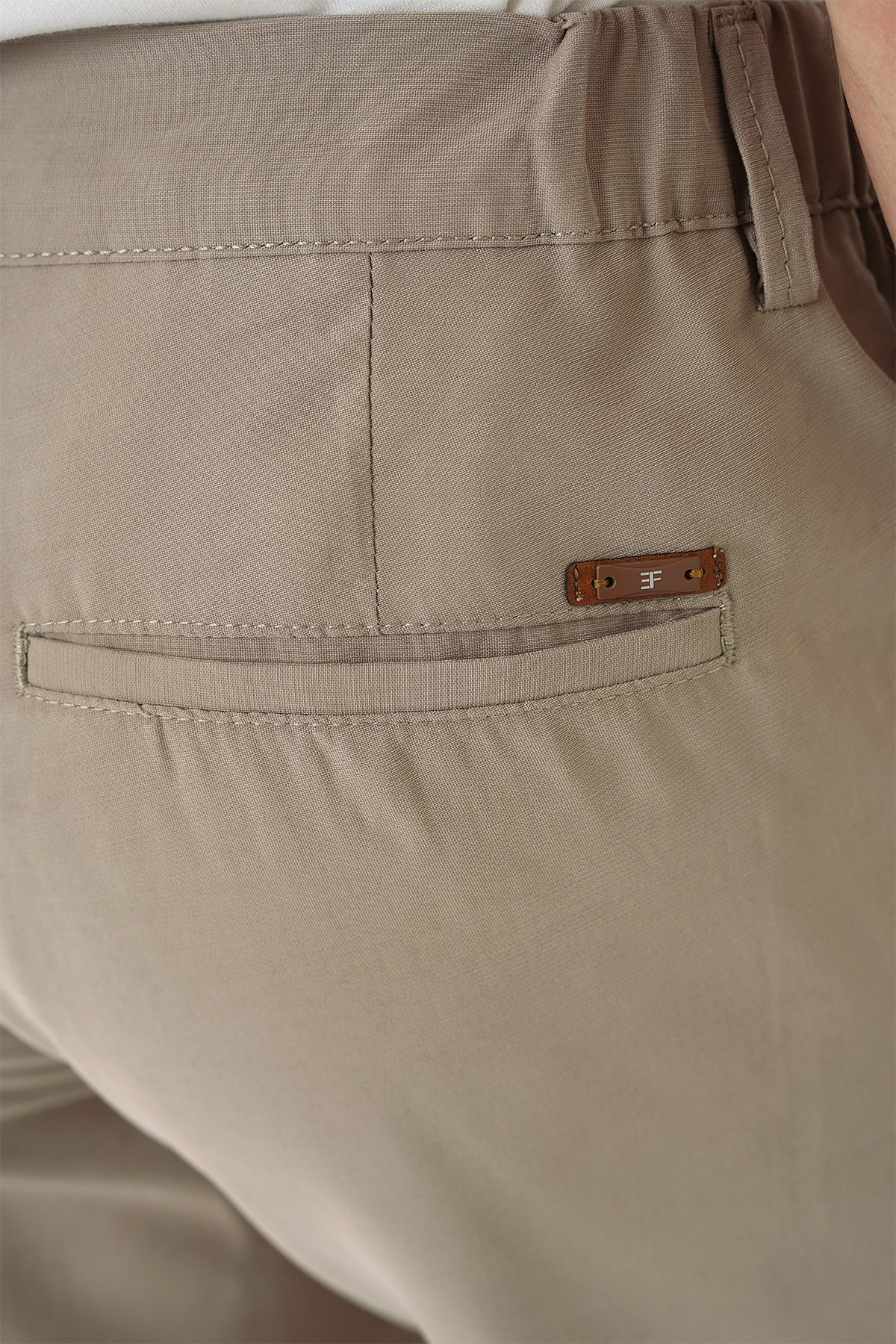 Comfort Beli Lastikli Rayon Karışımlı Bej Jogger Pantolon  P 1194