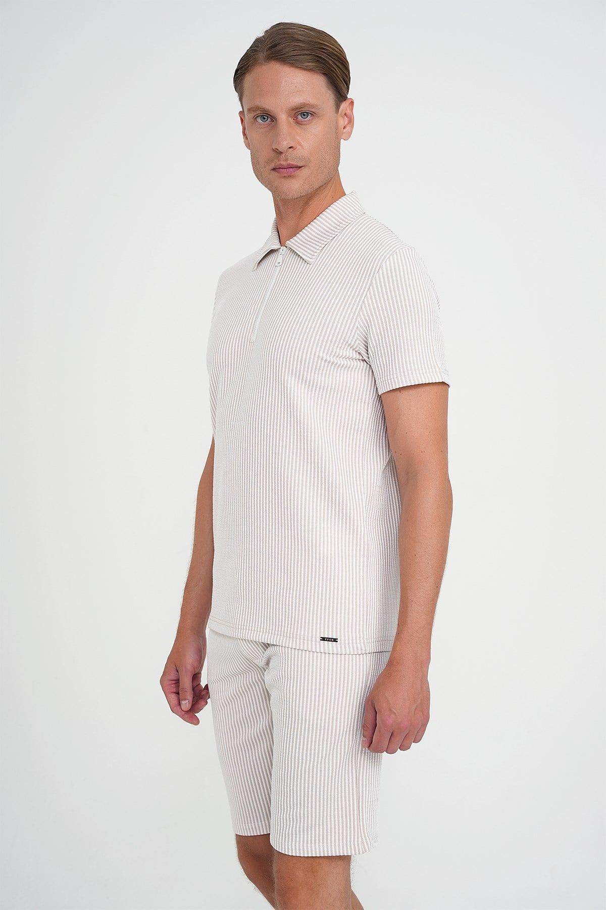Comfort Fit %100 Pamuk Dikine Çizgili Fermuarlı Polo Yaka Bej Tişört TS 906