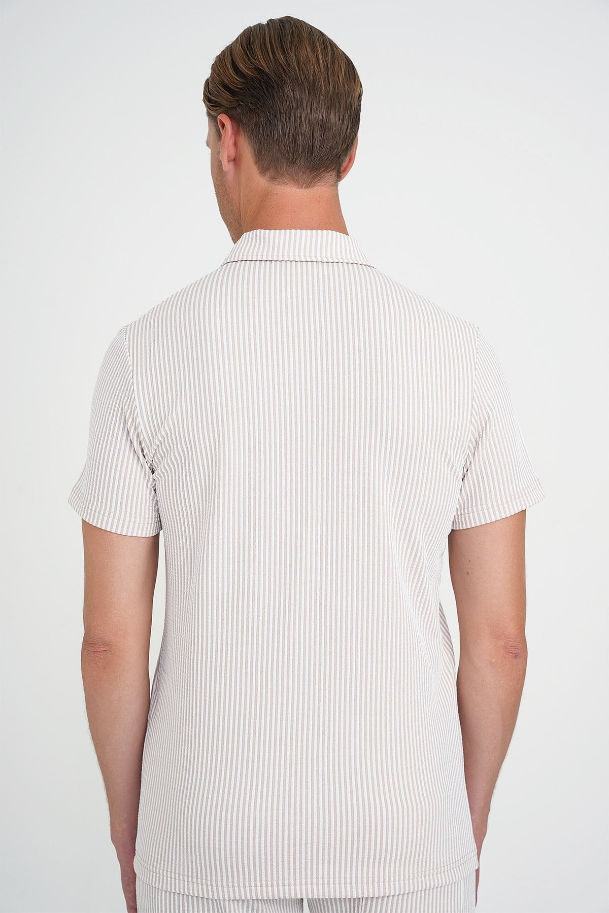 Comfort Fit %100 Pamuk Dikine Çizgili Fermuarlı Polo Yaka Bej Tişört TS 906