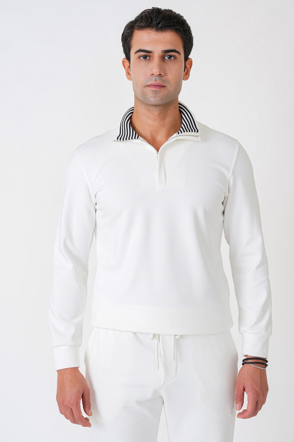 Comfort Fit %100 Pamuk Fermuarlı Polo Yaka Ekru Sweatshirt SWT 013