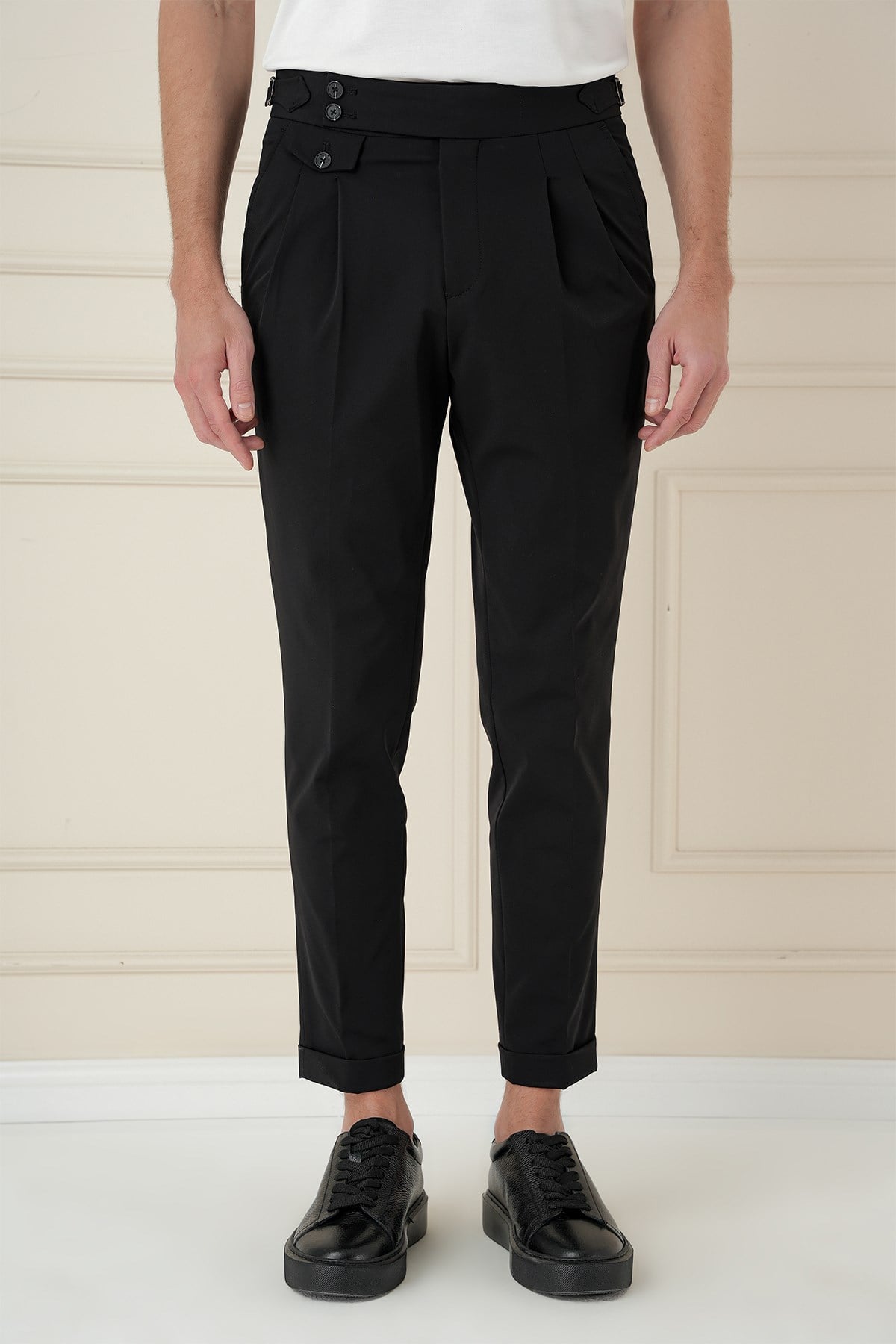 Comfort Fit Beli Tokalı Çift Pileli Siyah Jogger Pantolon P 1172