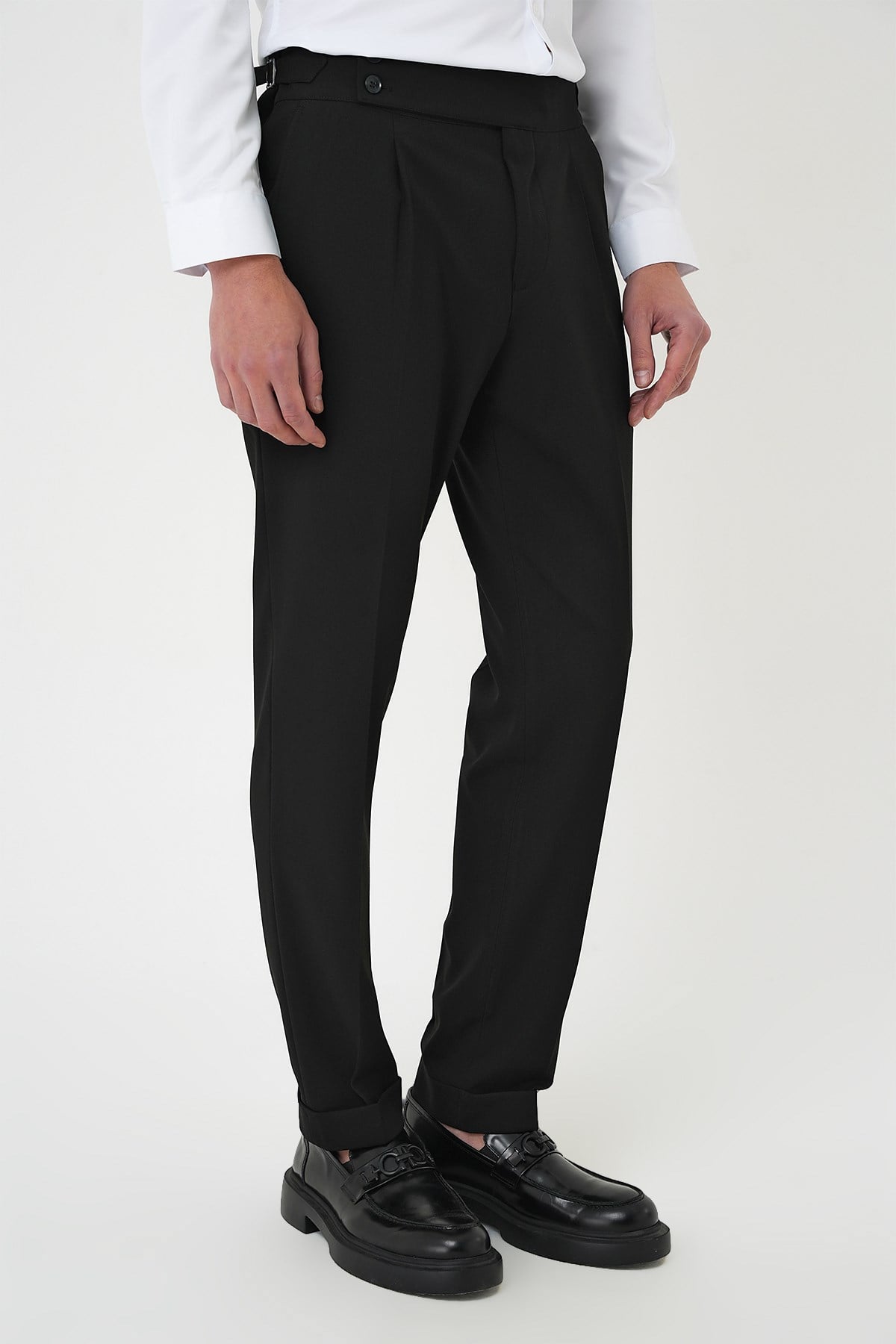 Comfort Fit Beli Tokalı Pileli Siyah Jogger Pantolon P 1170