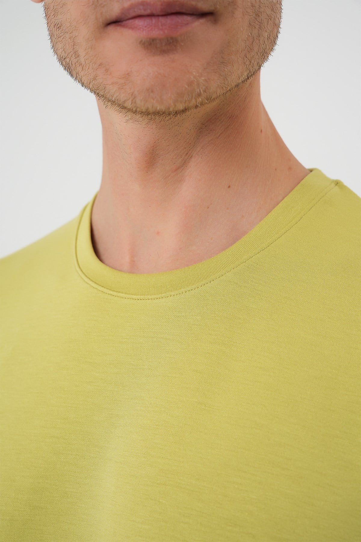 Comfort Fit Bisiklet Yaka %97 Esnek Pamuklu Limon Tişört TS 885