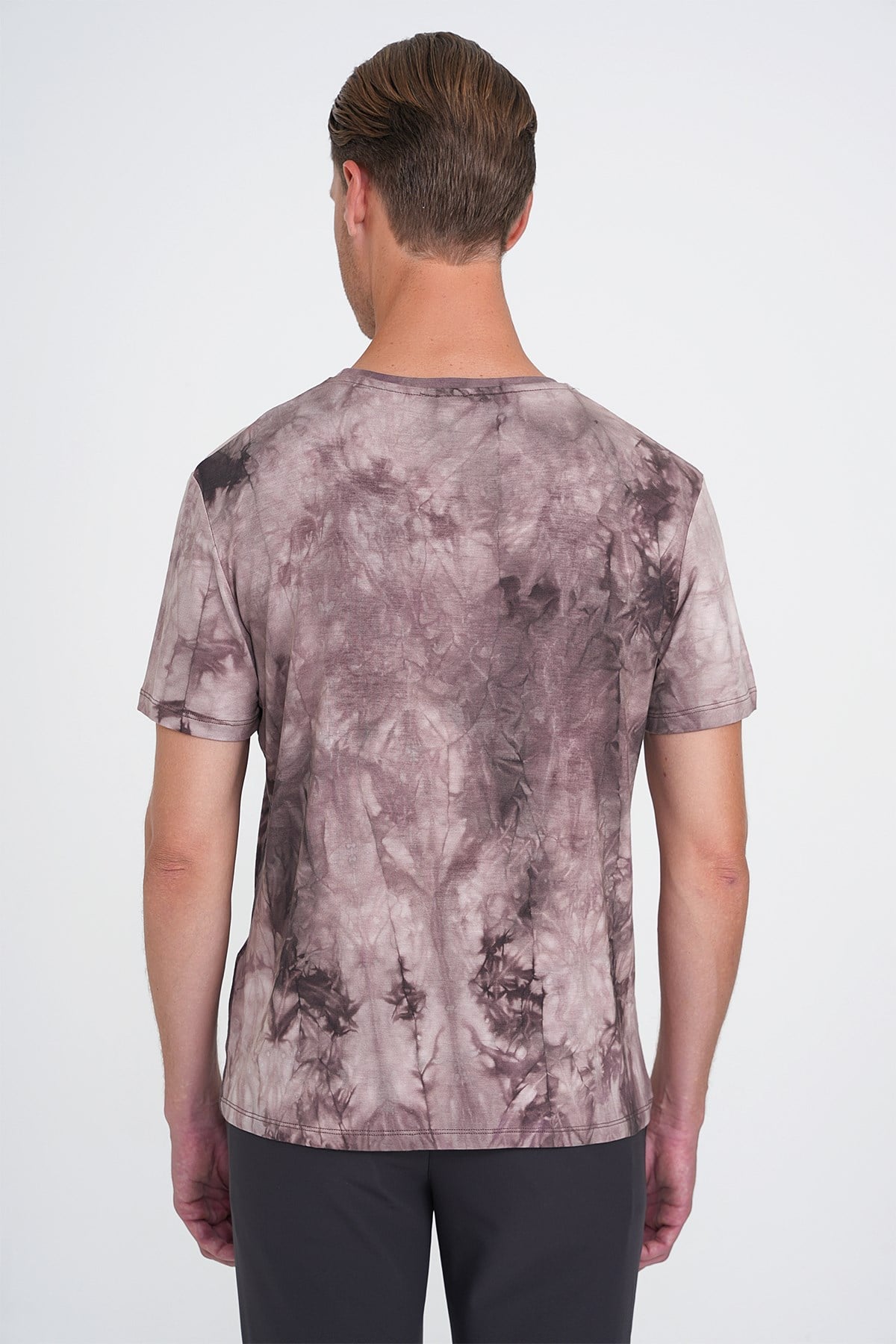 Comfort Fit Bisiklet Yaka Batik Desen Pamuklu Bej Tişört TS 914