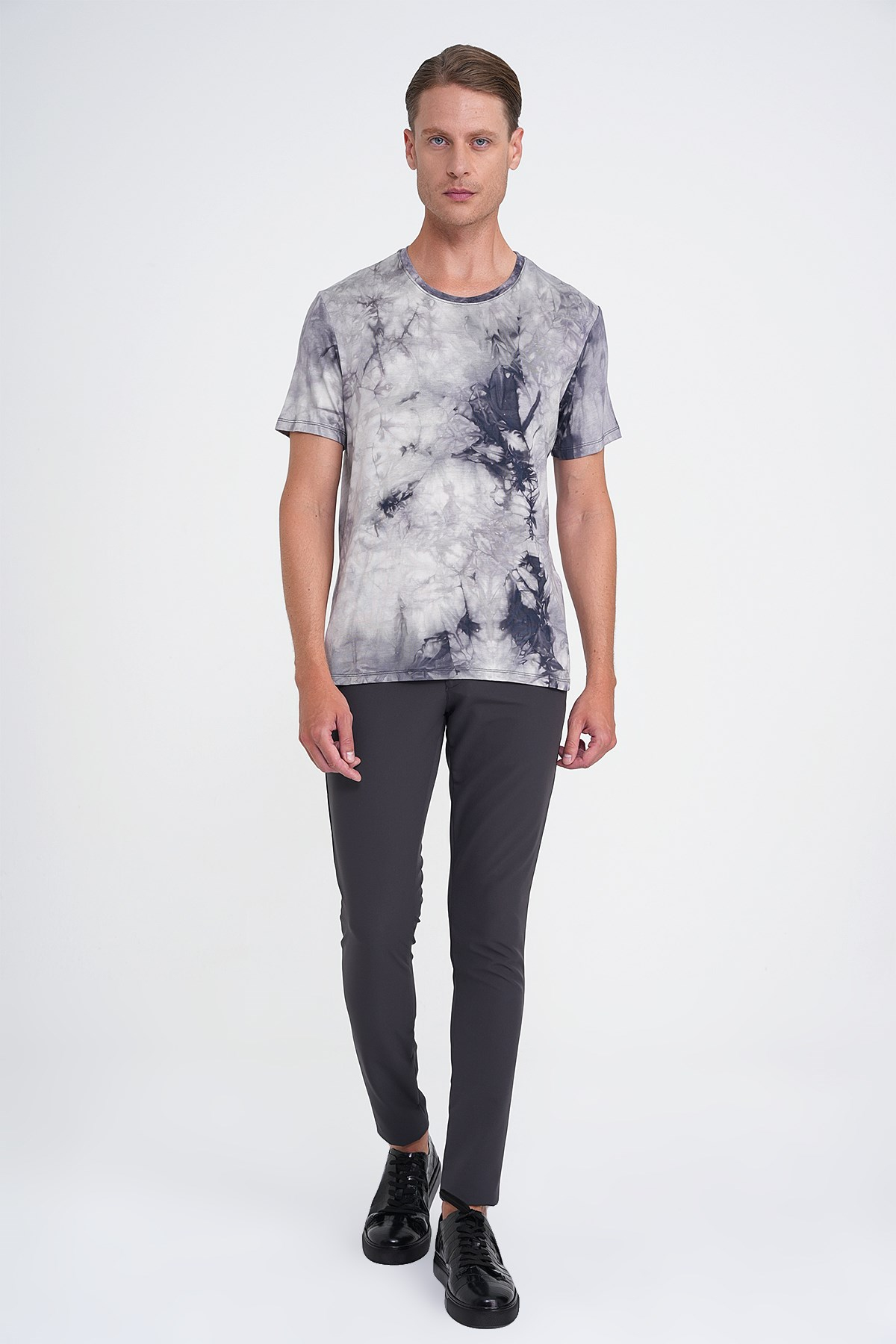 Comfort Fit Bisiklet Yaka Batik Desen Pamuklu Lacivert Tişört TS 914