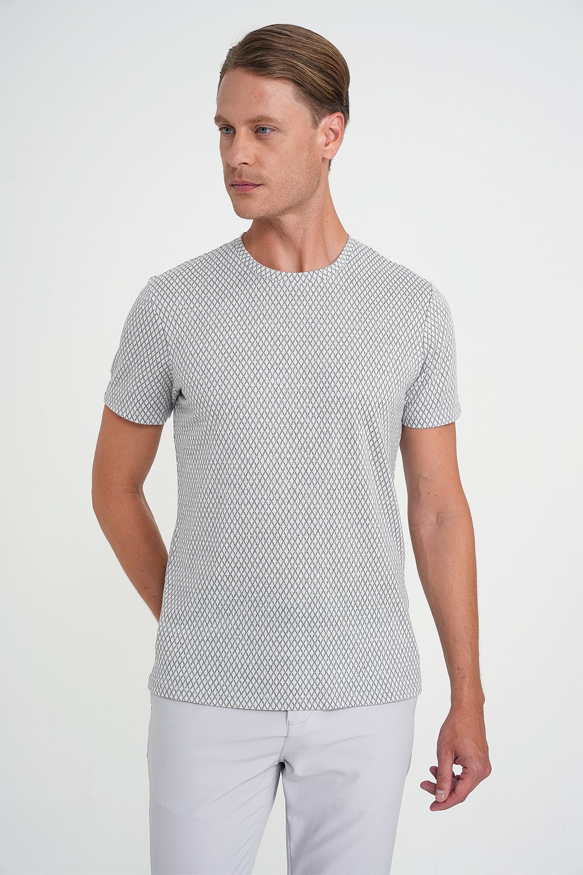 Comfort Fit Bisiklet Yaka Esnek Pamuklu Baklava Desen Gri Tişört TS 908