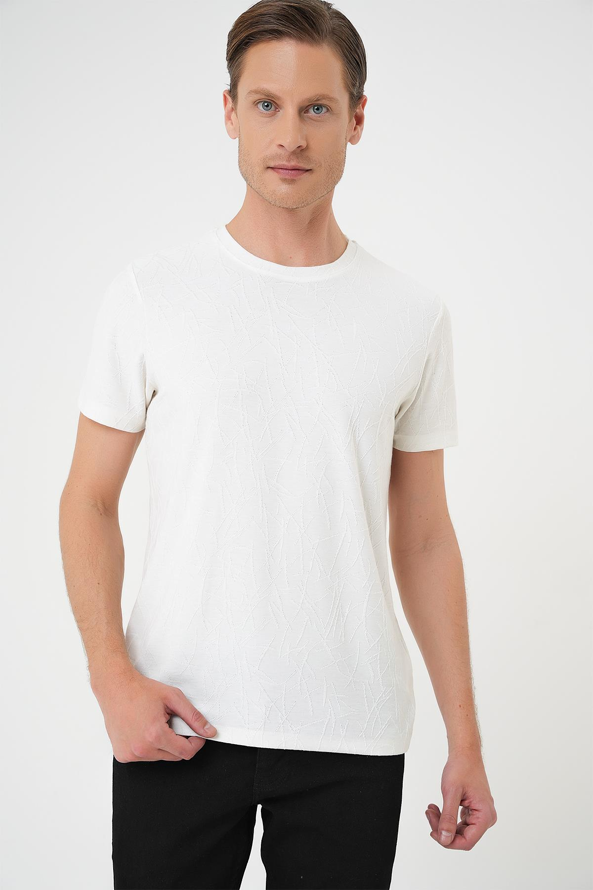 Comfort Fit Bisiklet Yaka Kabartma Desenli Casual Ekru Tişört Ts 899