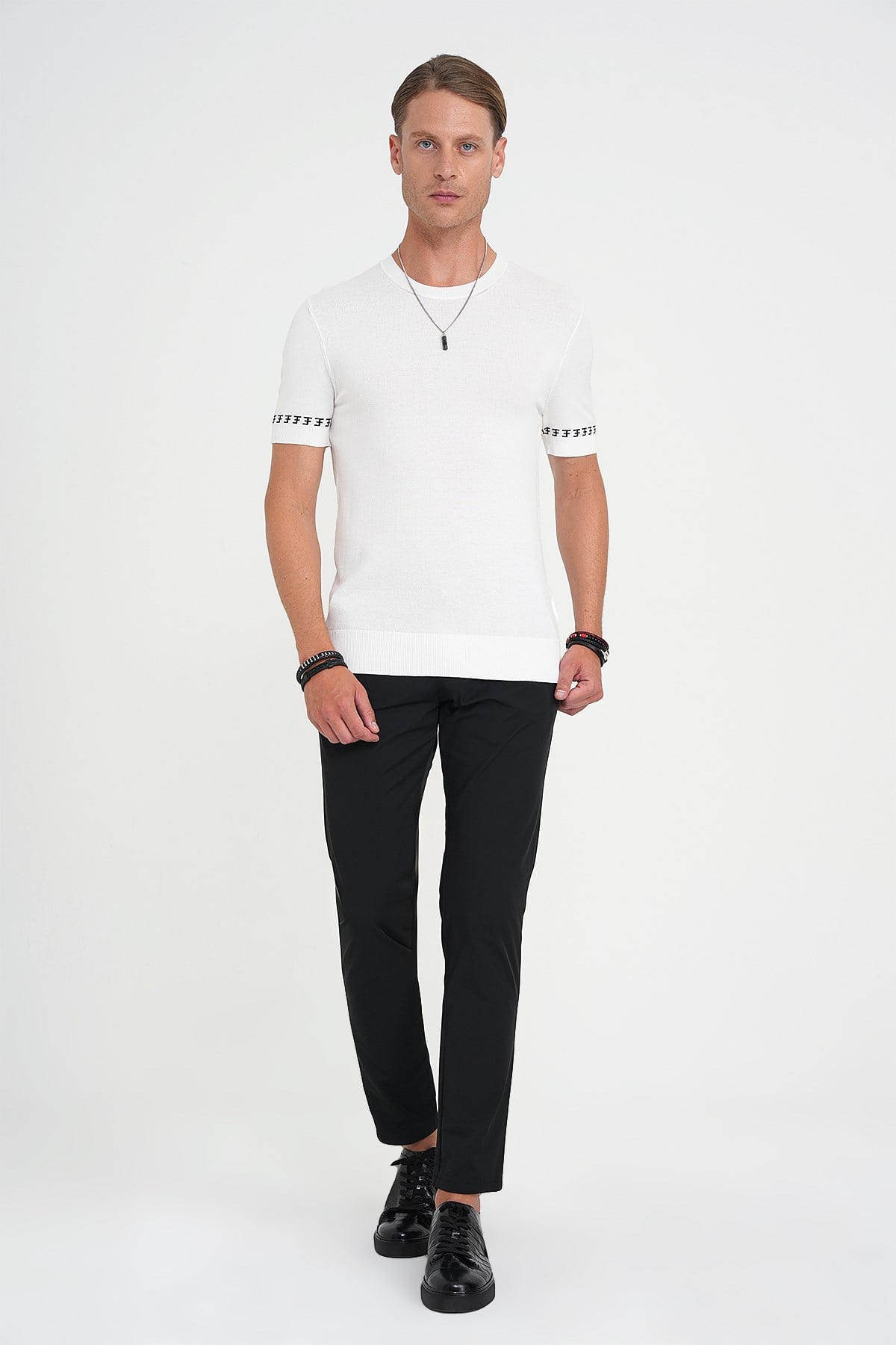 Comfort Fit Bisiklet Yaka Kısa Kollu Ekru Triko Kazak Tr 882
