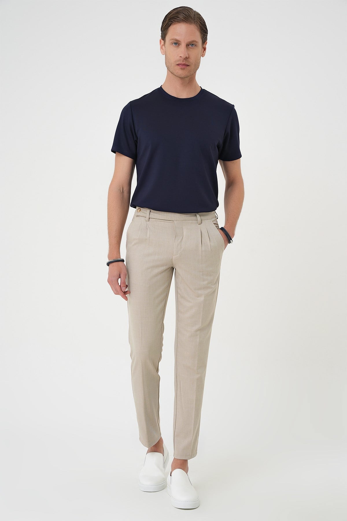 Comfort Fit Çift Pileli Dokulu Esnek Pamuklu Bej Pantolon P 1158
