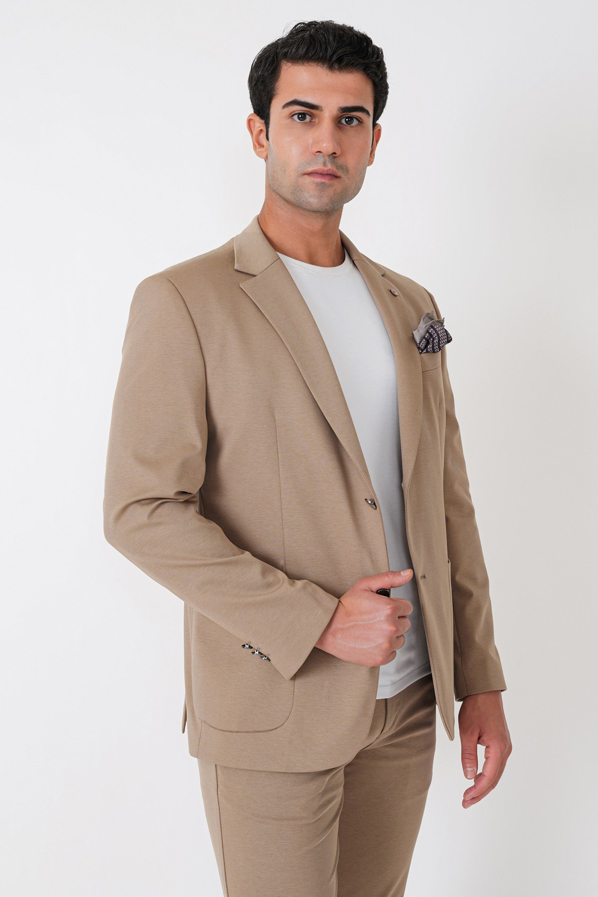 Comfort Fit Çift Yırtmaç Torba Cep Metal Düğmeli Koyu Bej Blazer Ceket C 734
