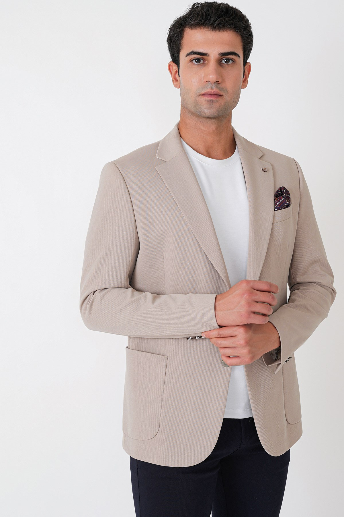 Comfort Fit Çift Yırtmaç Torba Cep Metal Düğmeli Bej Blazer Ceket C 734