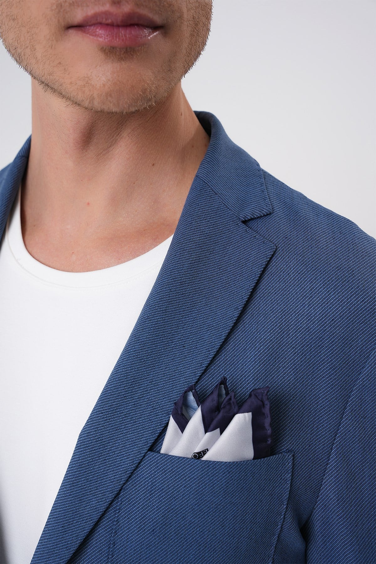 Comfort Fit Mono Yaka Çift Yırtmaç Torba Cep Doku Desenli İndigo Blazer Ceket C 706
