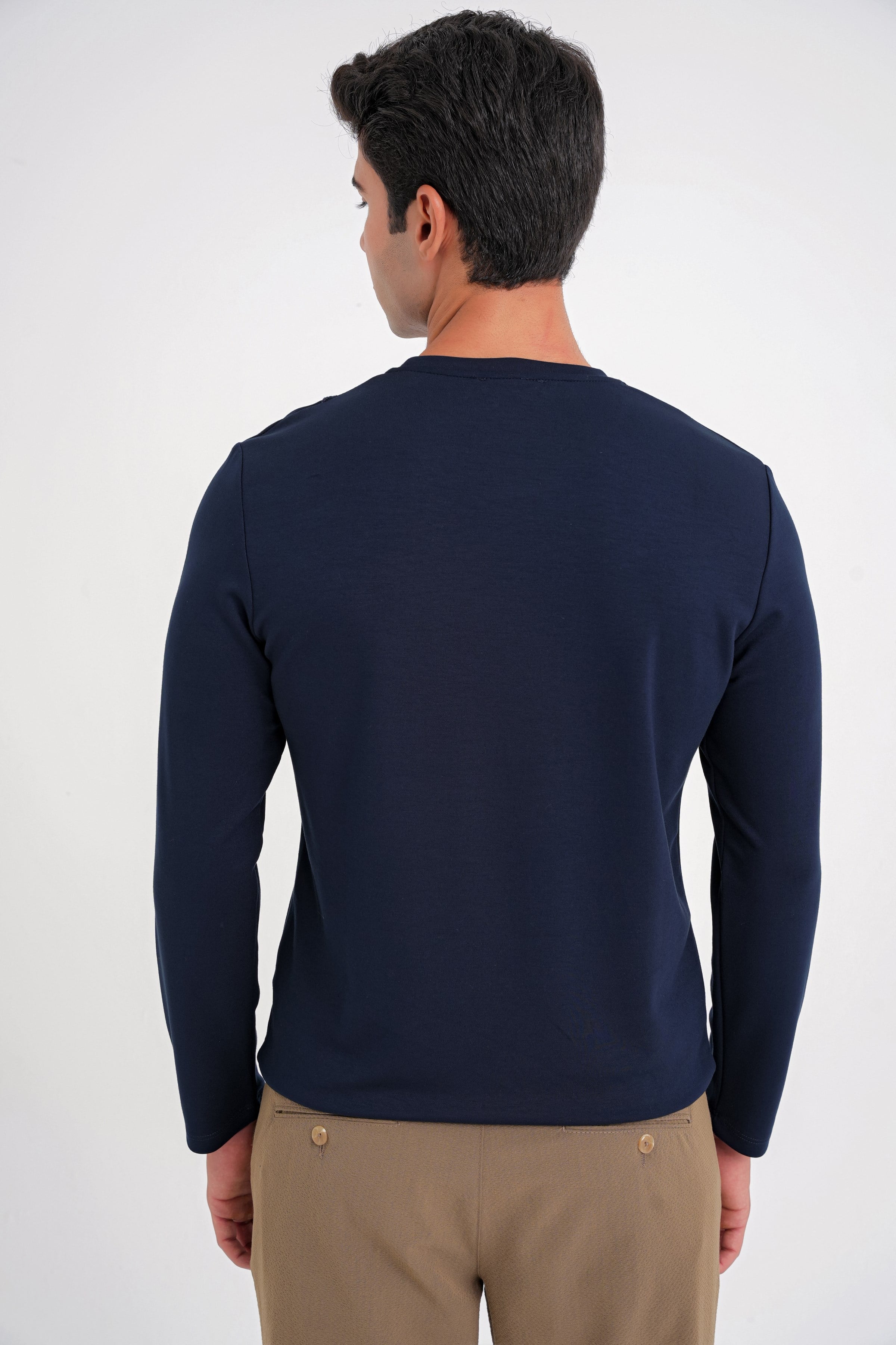 Comfort Fit Önü Nakışlı Pamuklu Bisiklet Yaka Uzun Kollu Lacivert Tişört TS 920
