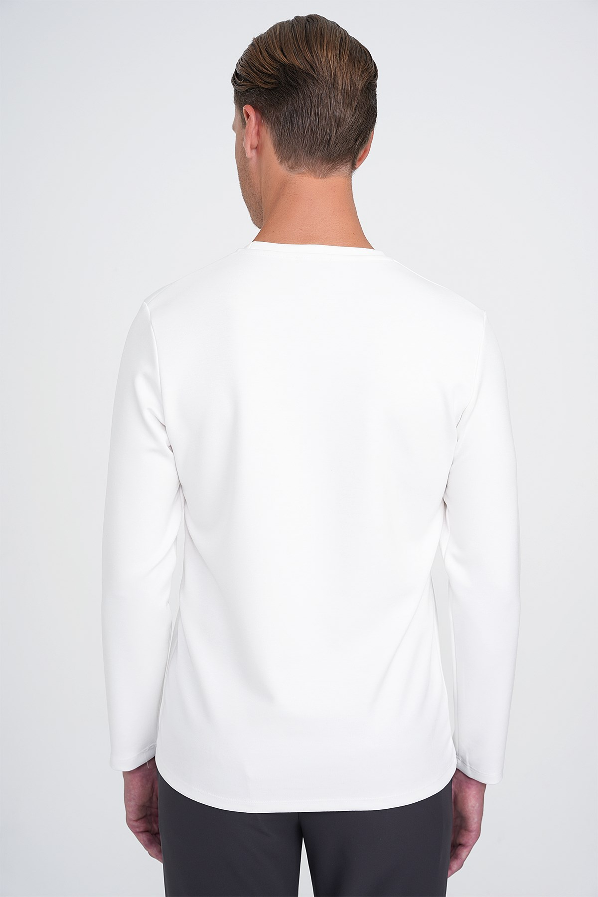 Comfort Fit Pamuklu Bisiklet Yaka Uzun Kollu Ekru Tişört TS 892